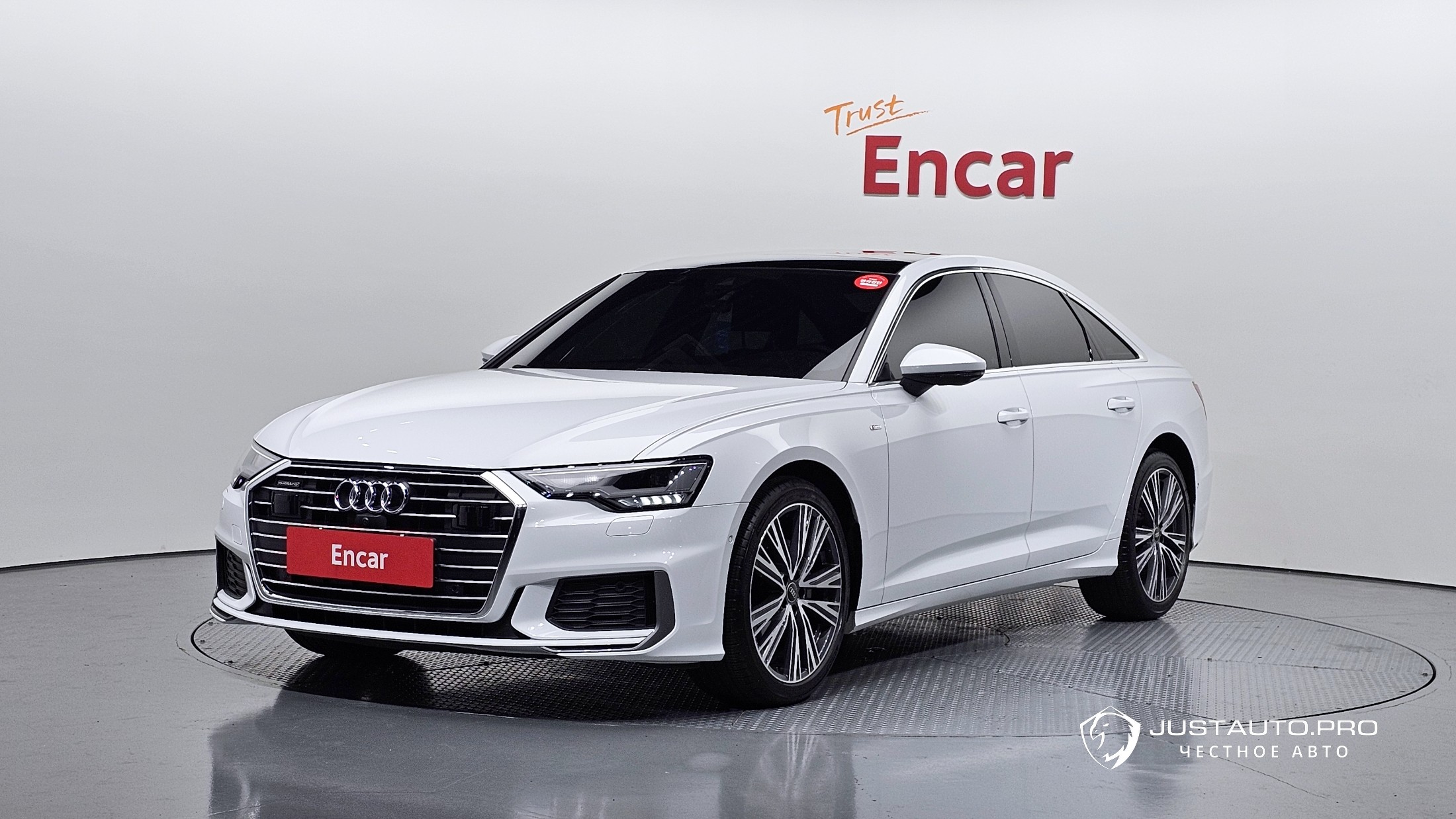 Автомобиль Audi A6