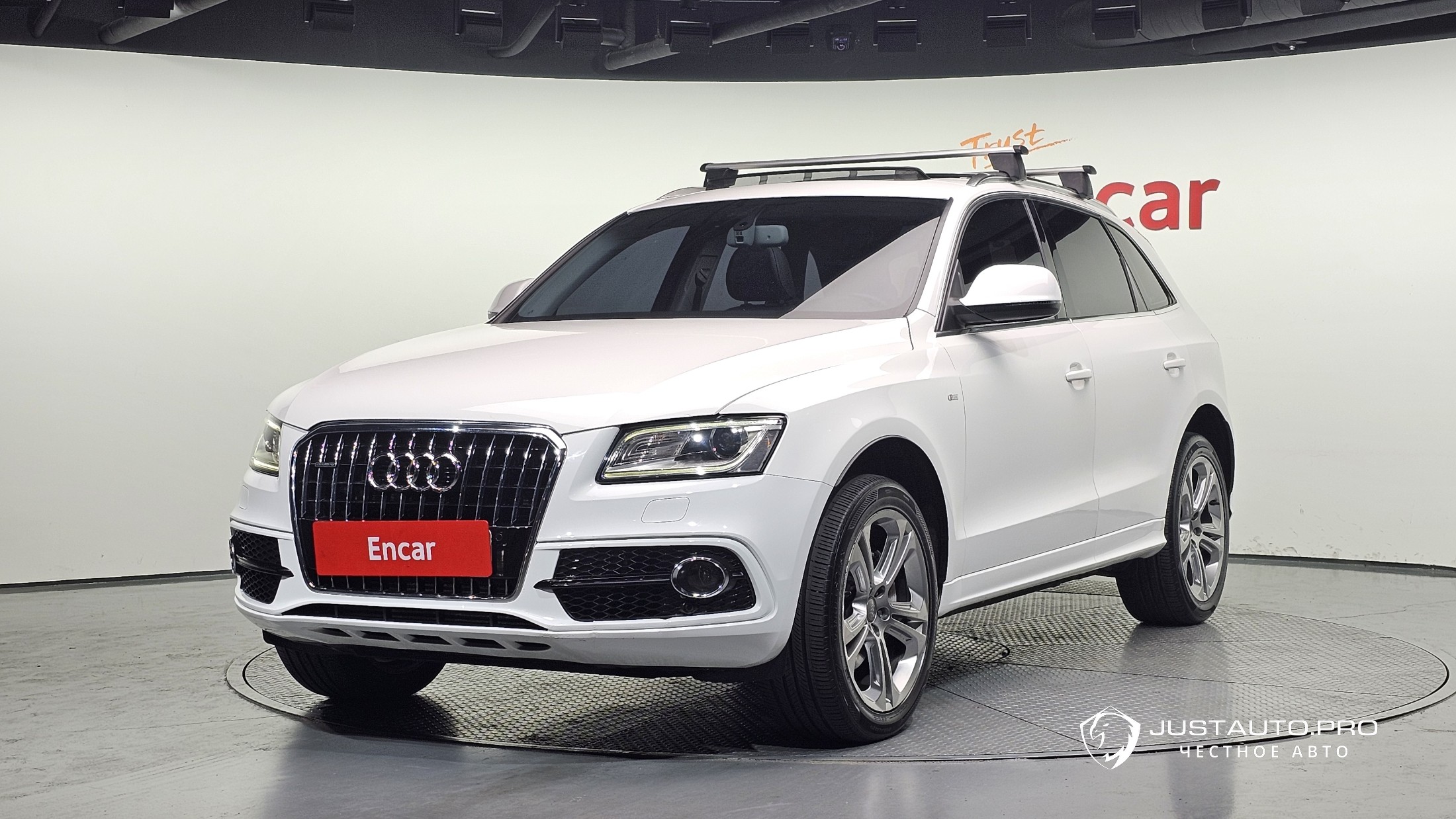 Автомобиль Audi Q5