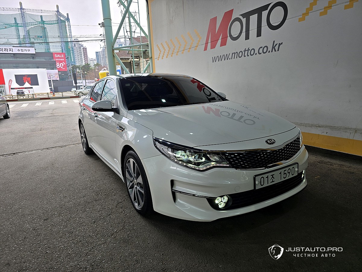 Автомобиль Kia K5