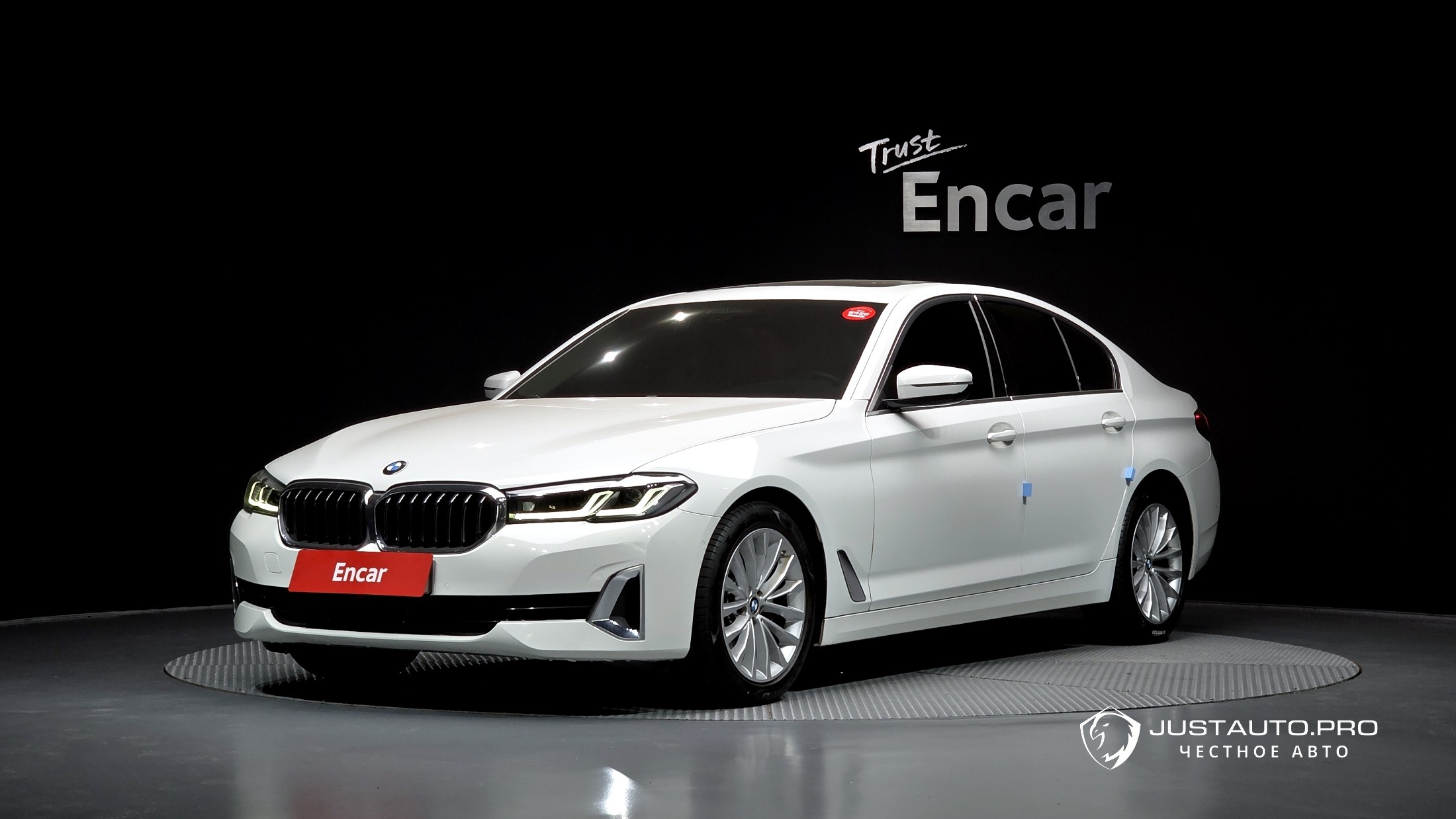 Автомобиль BMW 5-Series