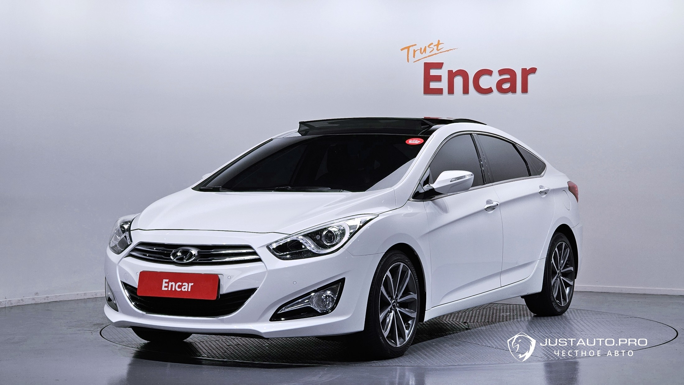Автомобиль Hyundai i40