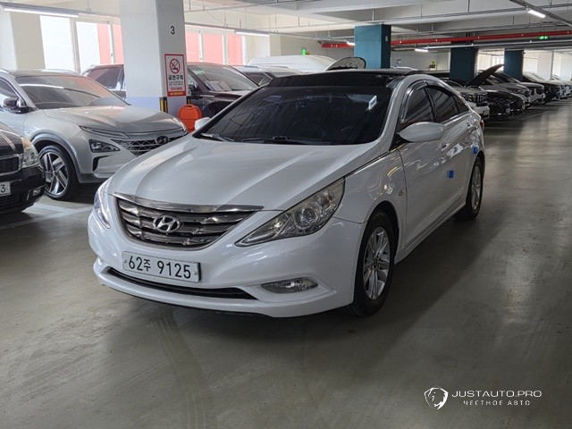 Автомобиль Hyundai Sonata