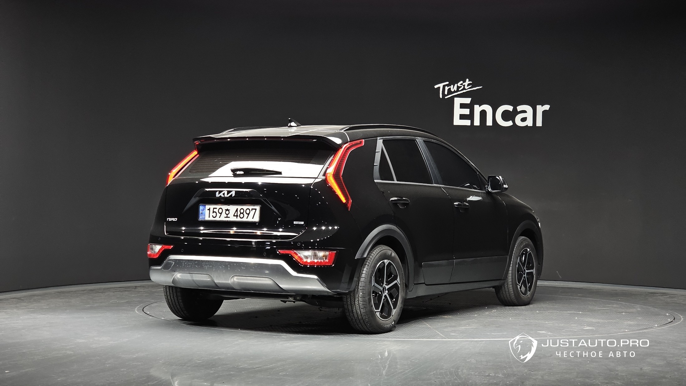 Автомобиль Kia Niro