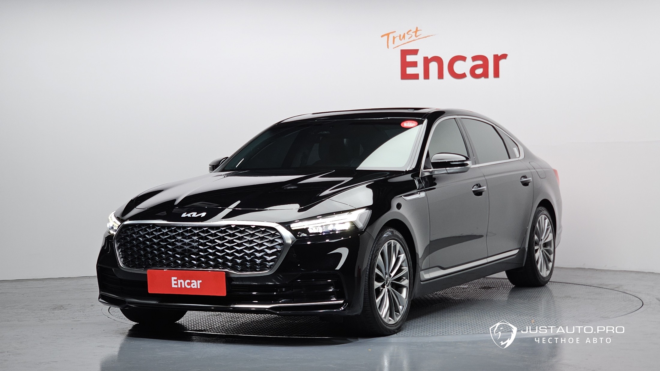 Автомобиль Kia K9
