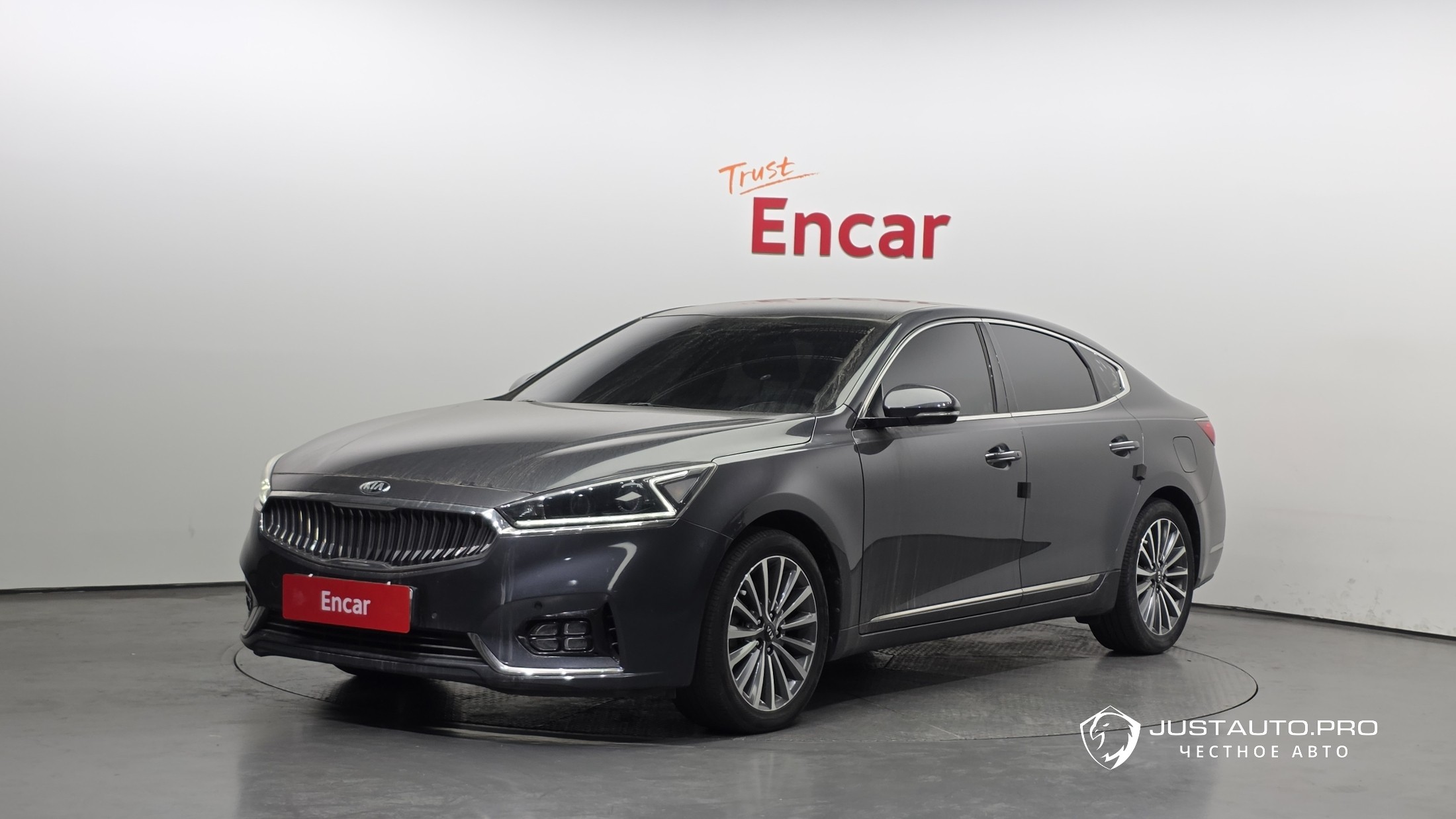 Автомобиль Kia K7
