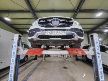 Автомобиль Mercedes-Benz GLE-Class