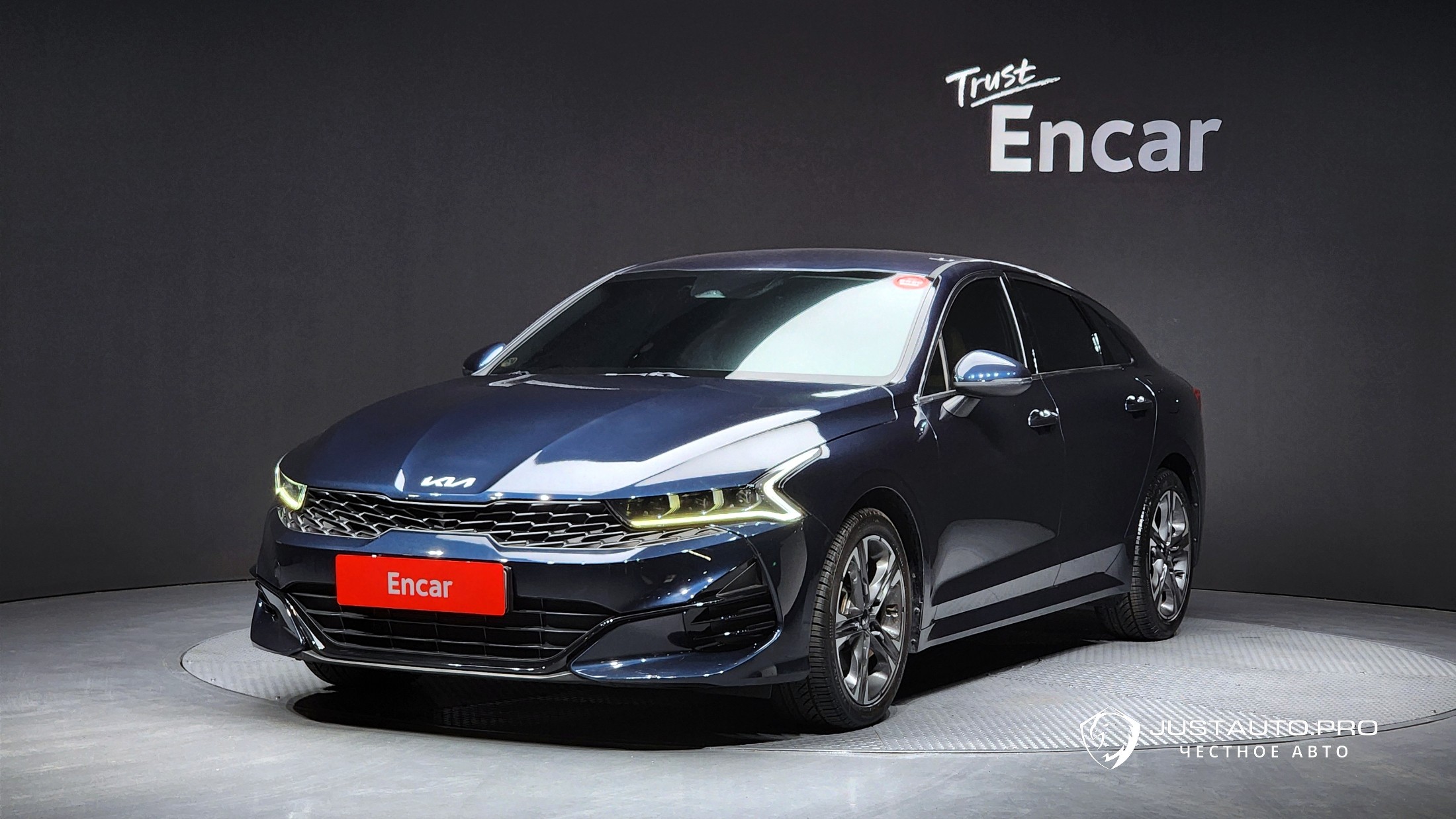 Автомобиль Kia K5