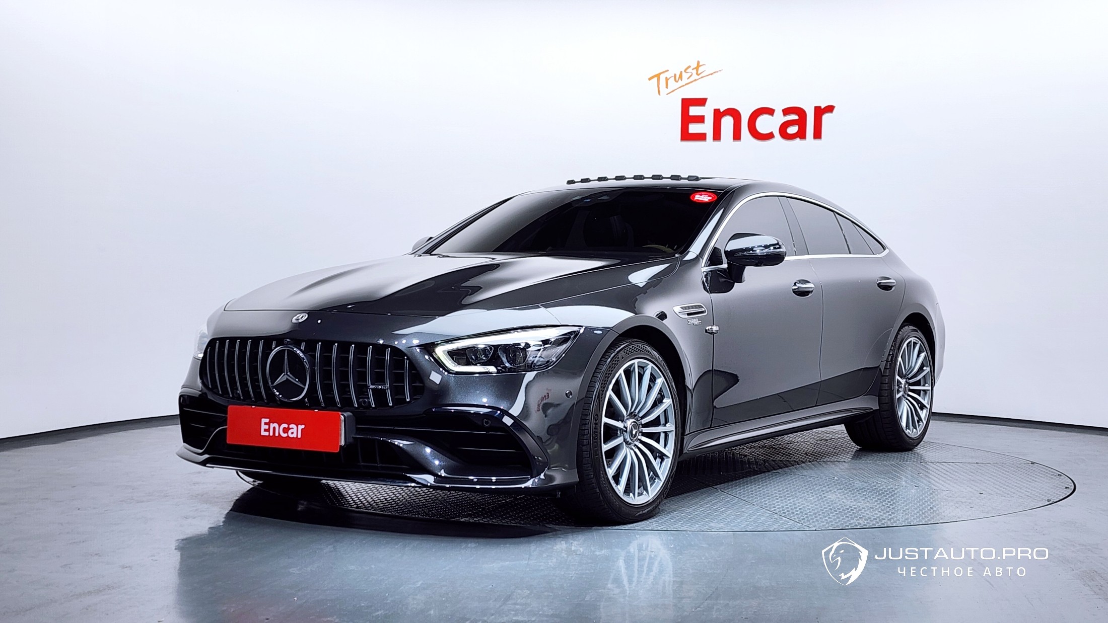 Автомобиль Mercedes-Benz AMG GT