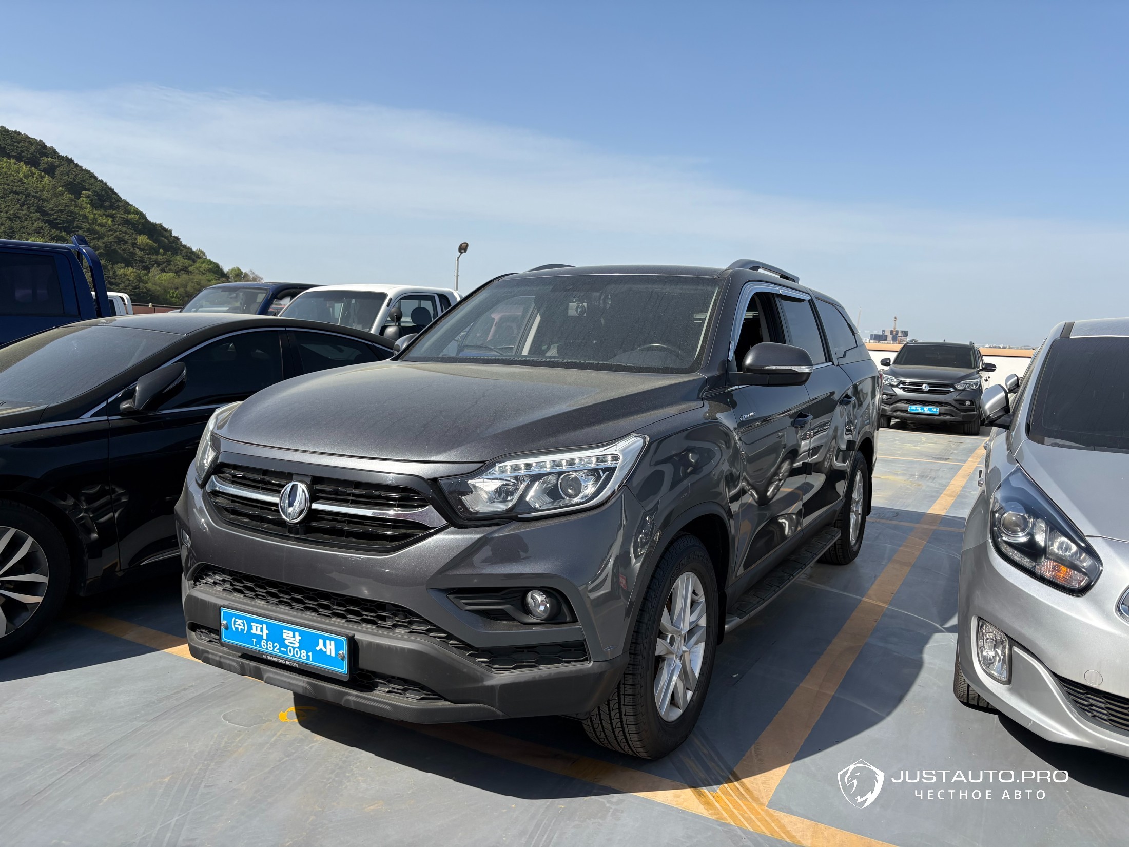 Автомобиль KG_Mobility_Ssangyong Rexton