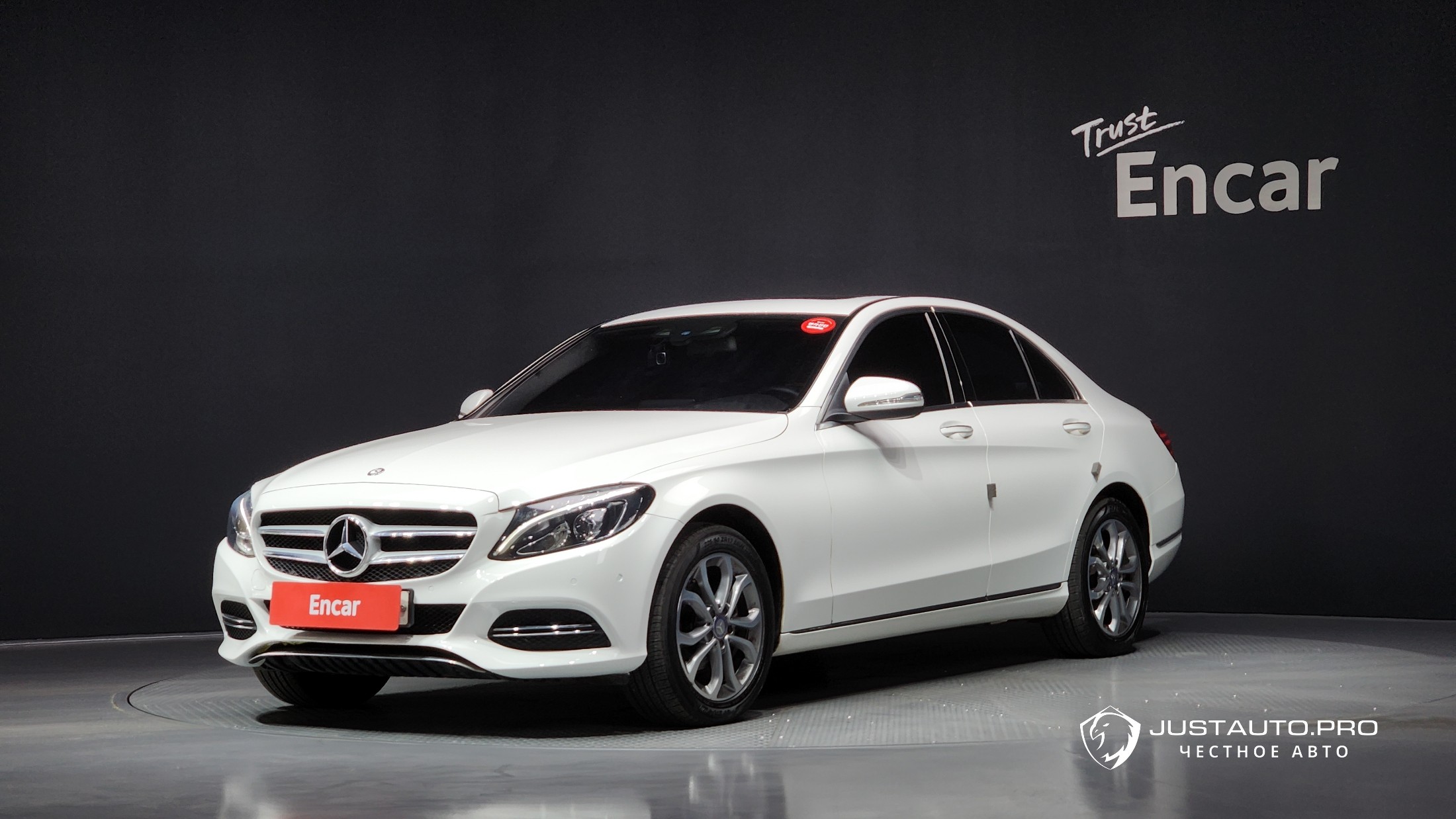 Автомобиль Mercedes-Benz C-Class