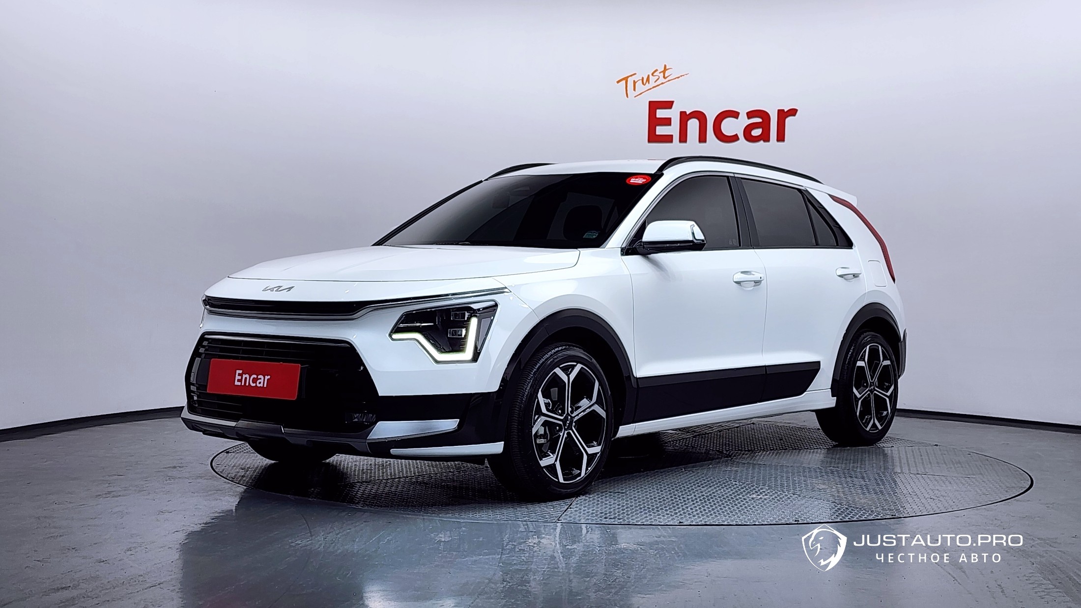 Автомобиль Kia Niro