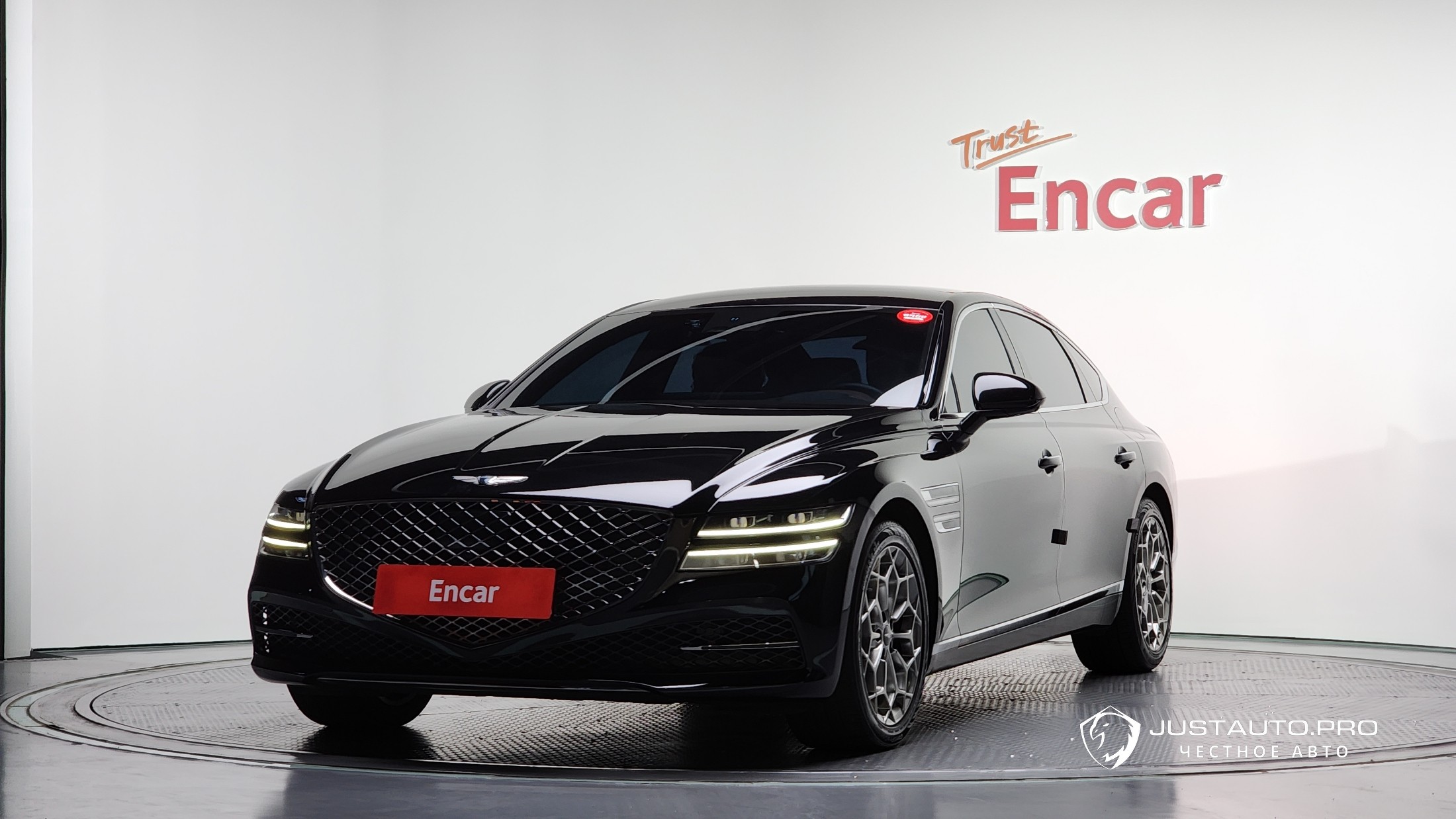 Автомобиль Genesis G80