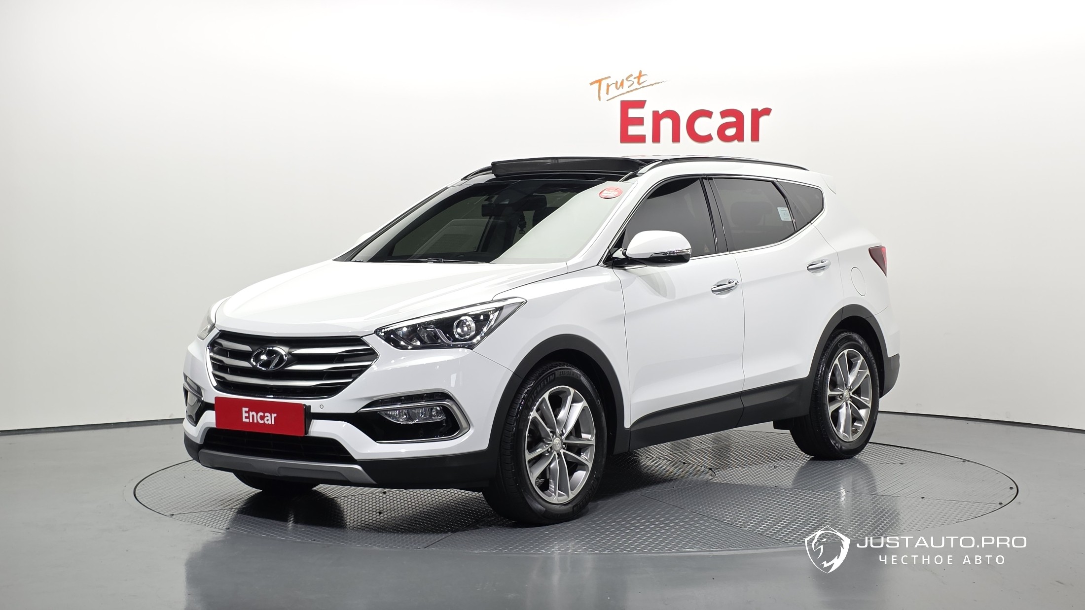Автомобиль Hyundai Santafe