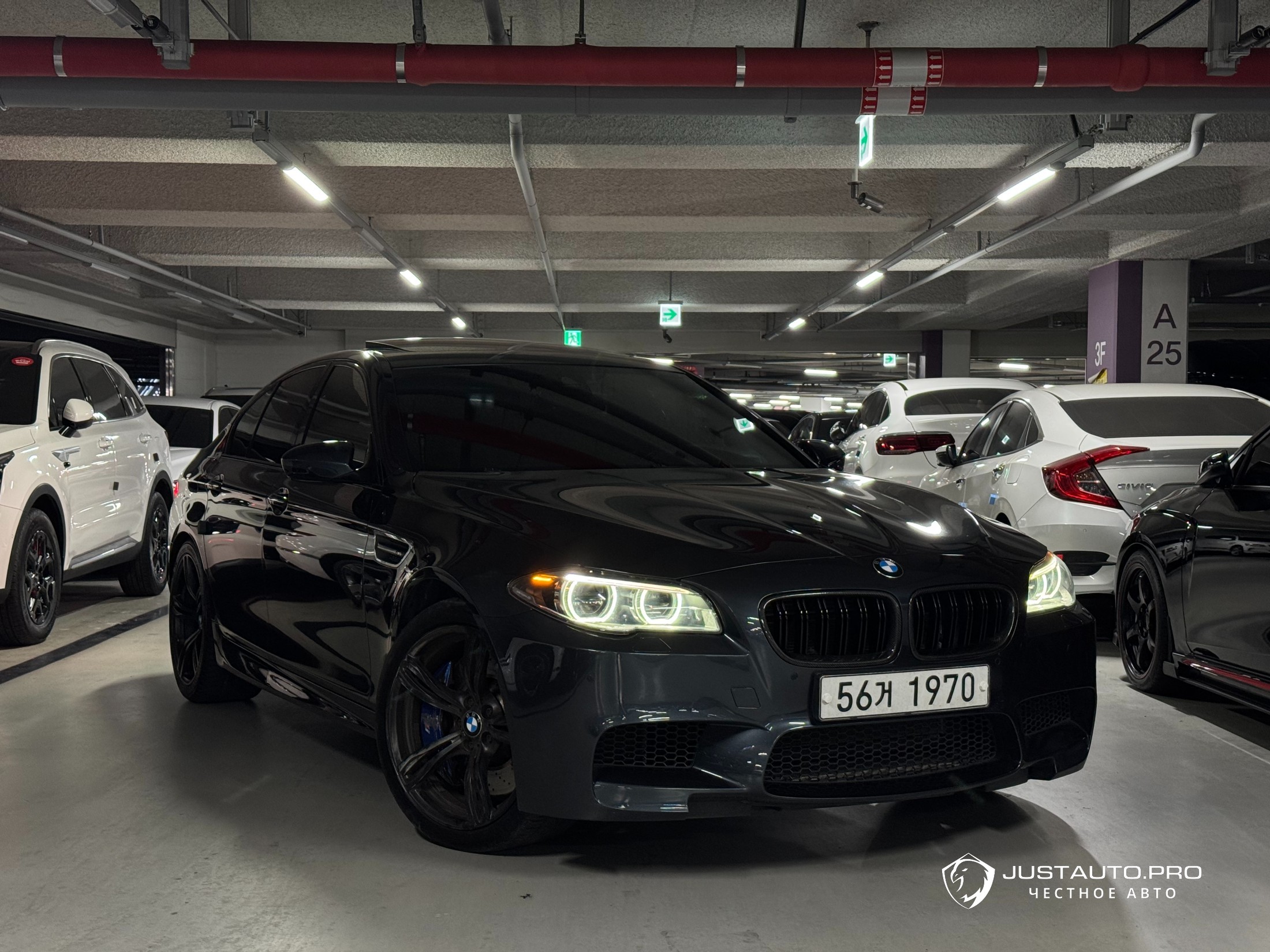 Автомобиль BMW M5