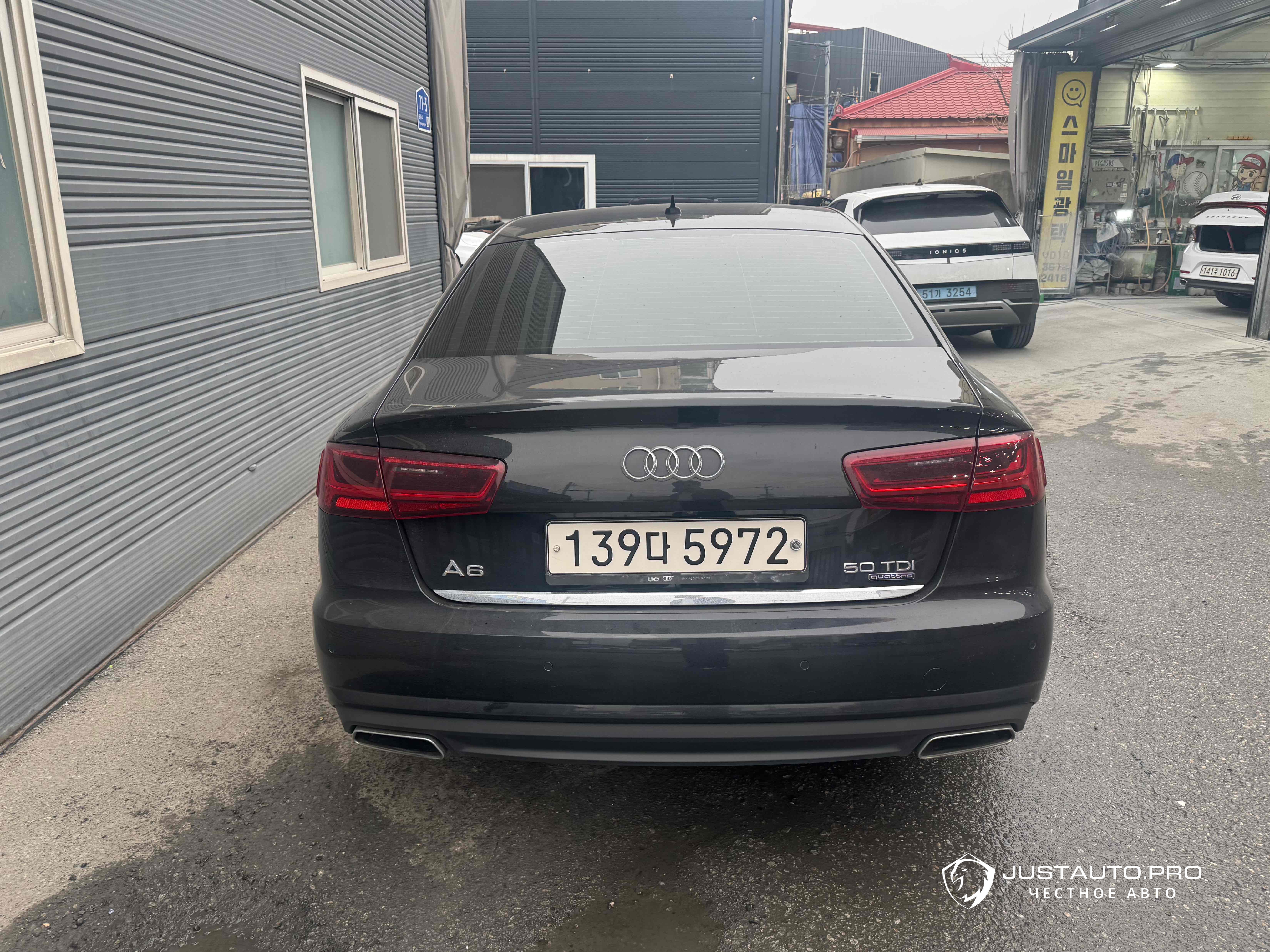 Автомобиль Audi A6