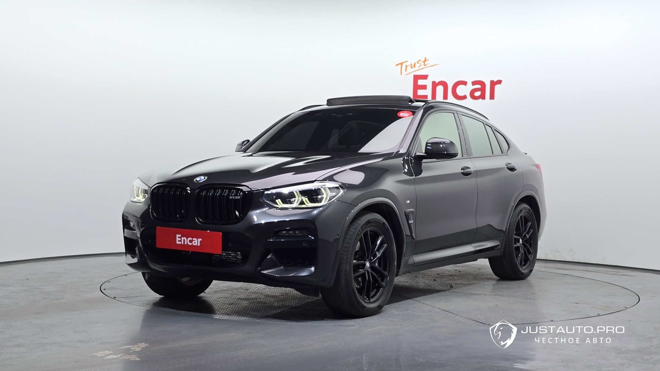 Автомобиль BMW X4