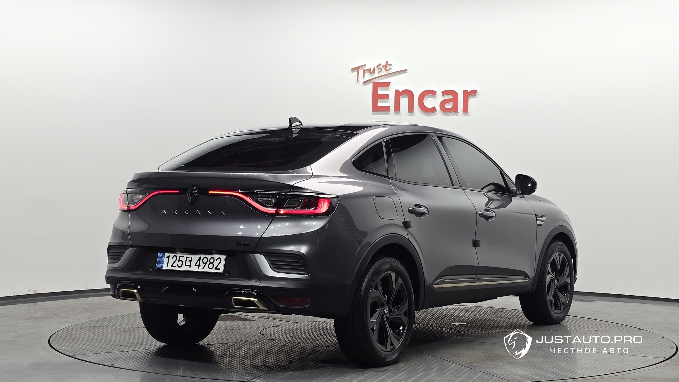 Автомобиль Renault-KoreaSamsung Arkana
