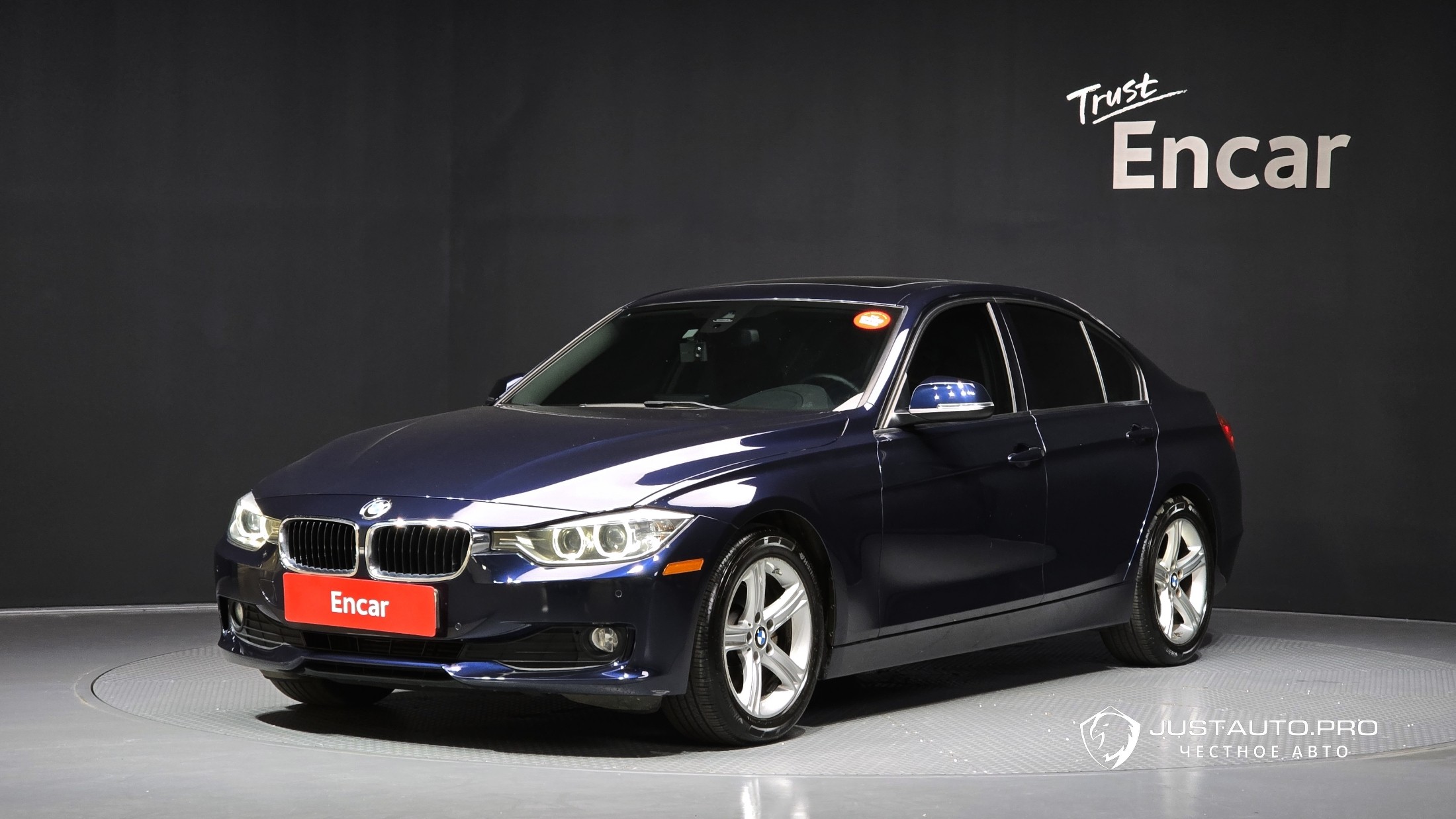 Автомобиль BMW 3-Series
