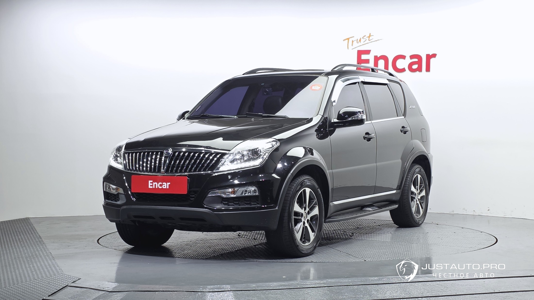 Автомобиль KG_Mobility_Ssangyong Rexton