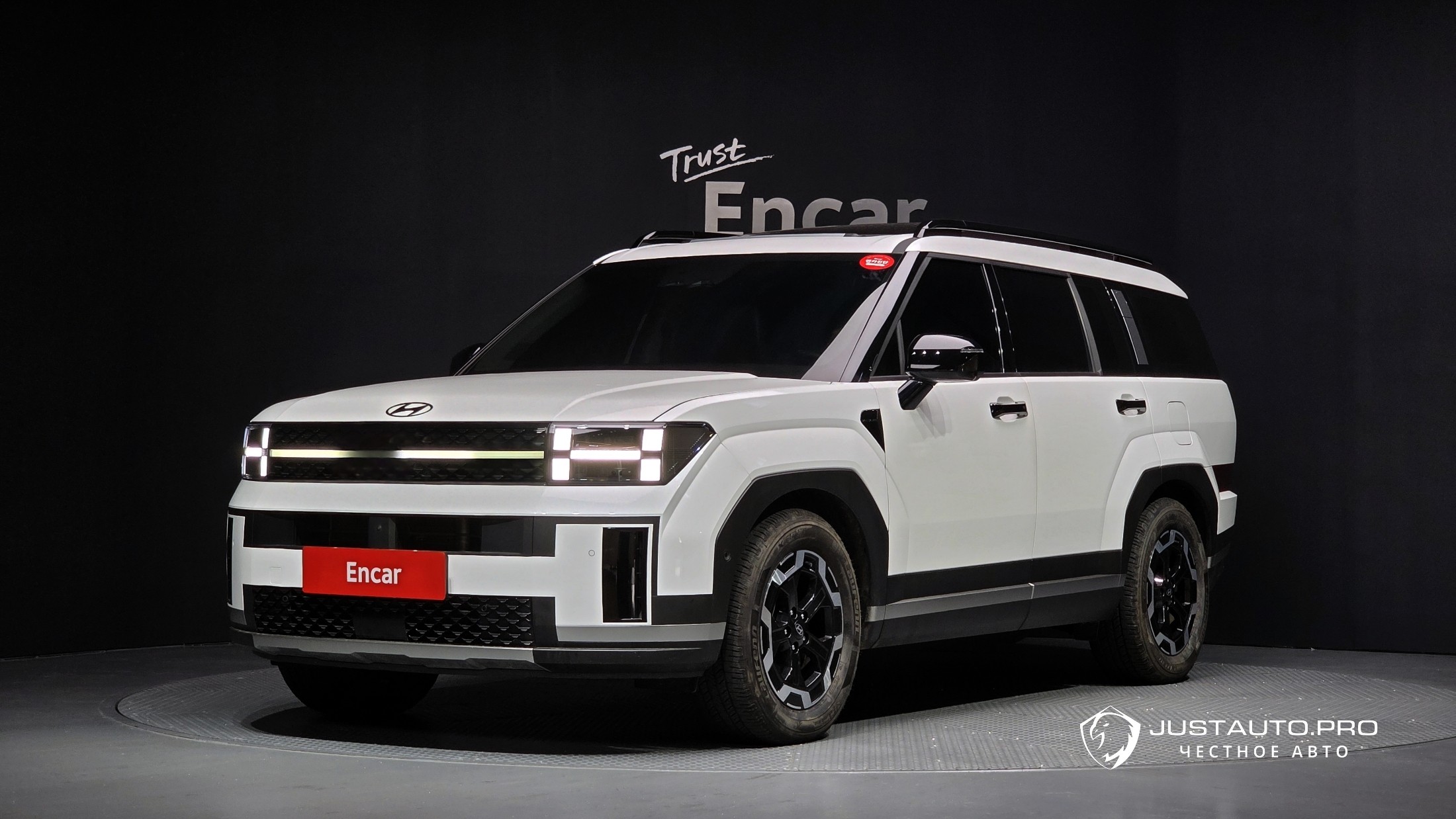 Автомобиль Hyundai Santafe