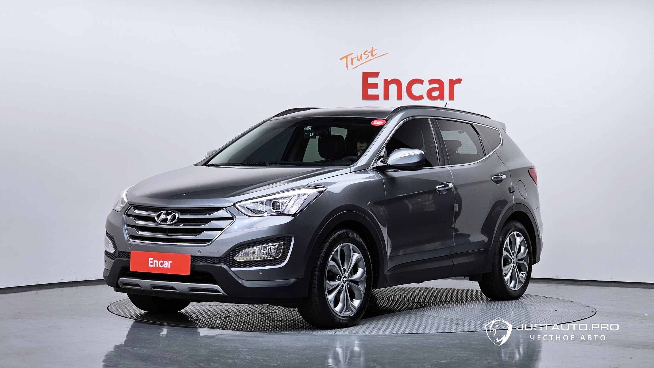 Автомобиль Hyundai Santafe