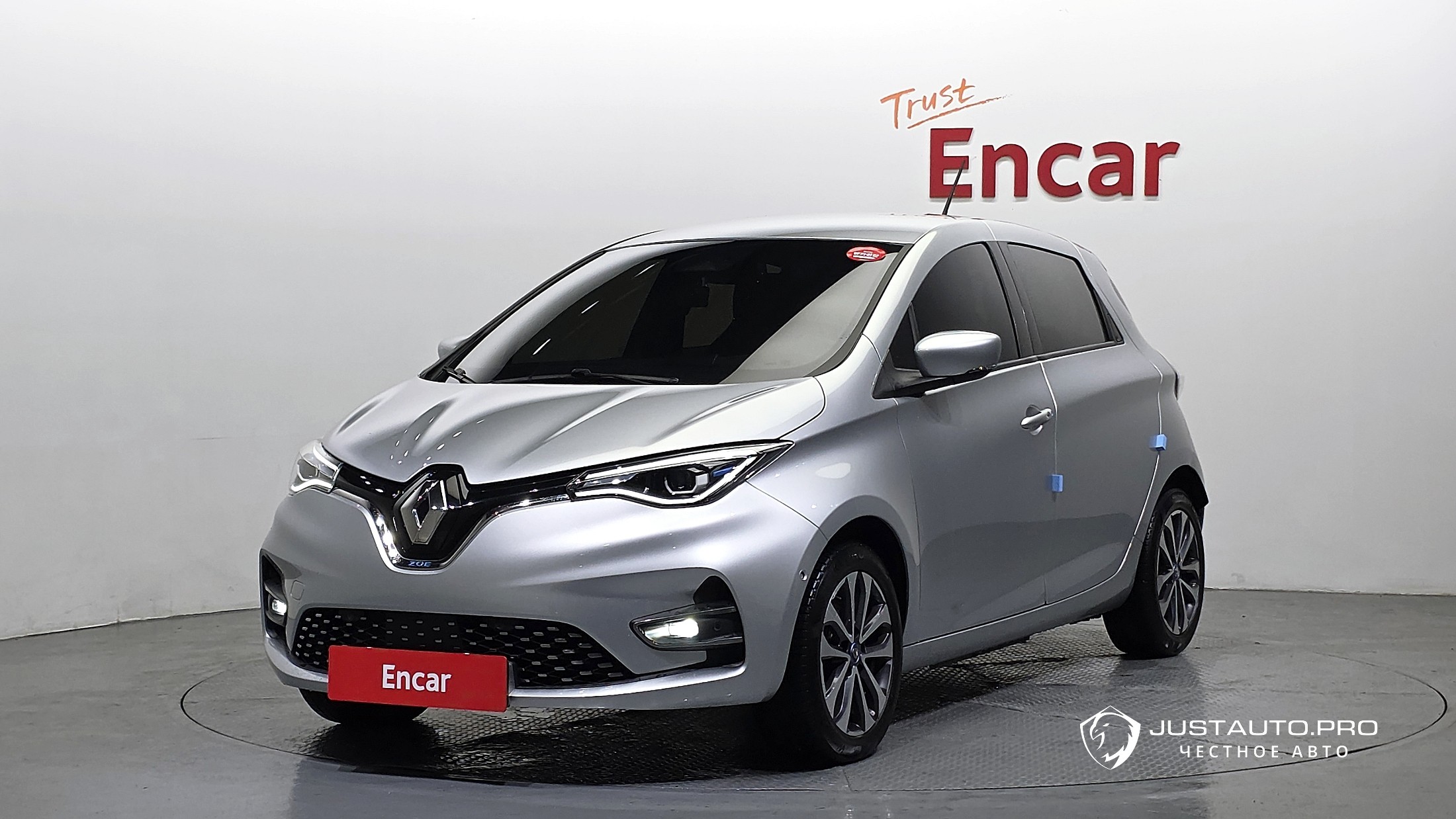 Автомобиль Renault-KoreaSamsung Zoe