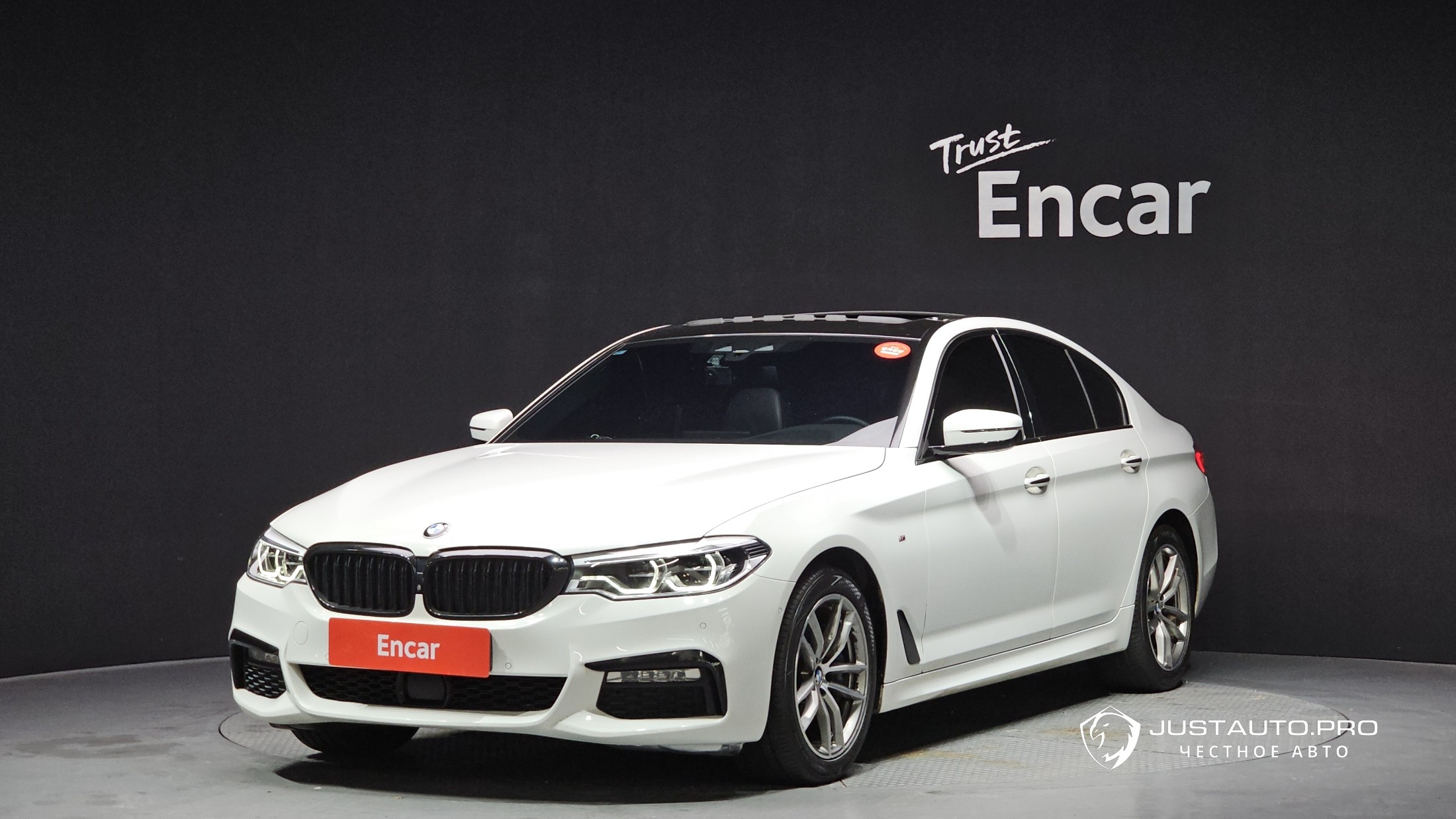 Автомобиль BMW 5-Series