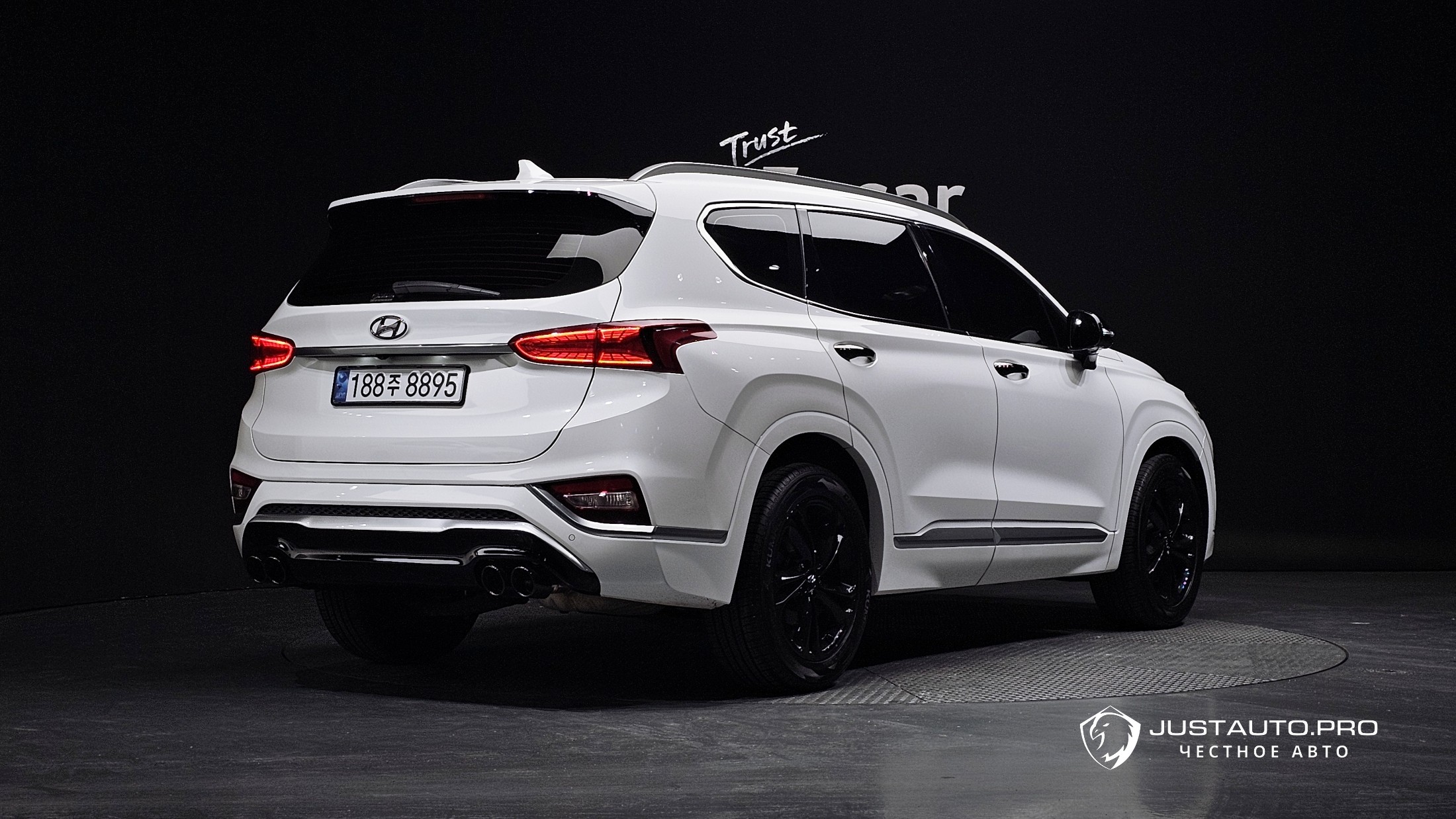 Автомобиль Hyundai Santafe