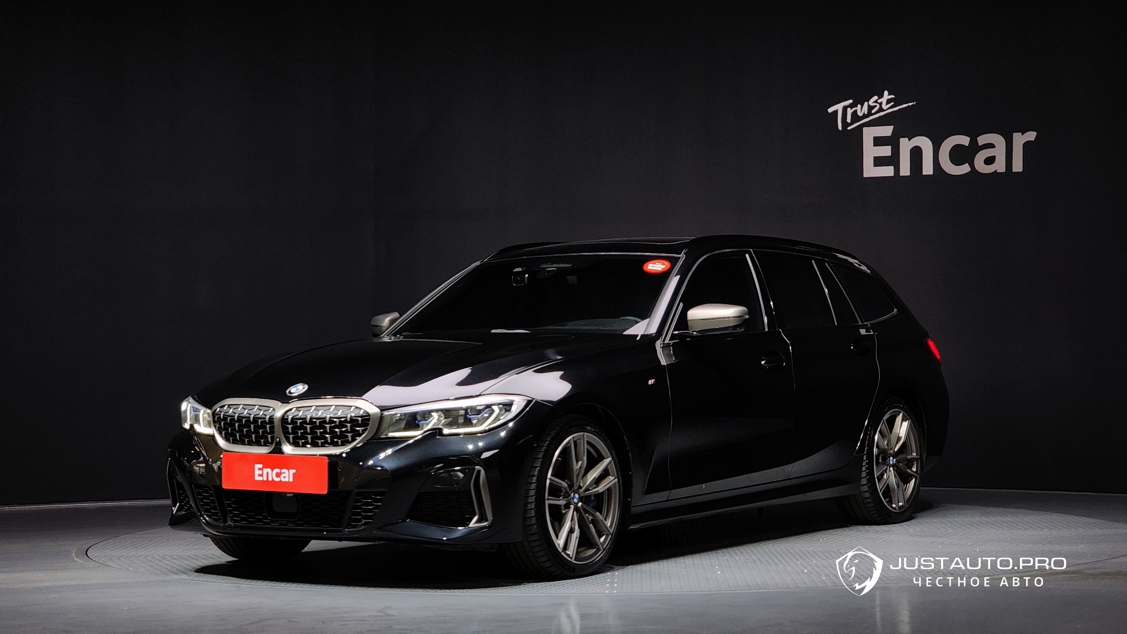 Автомобиль BMW 3-Series