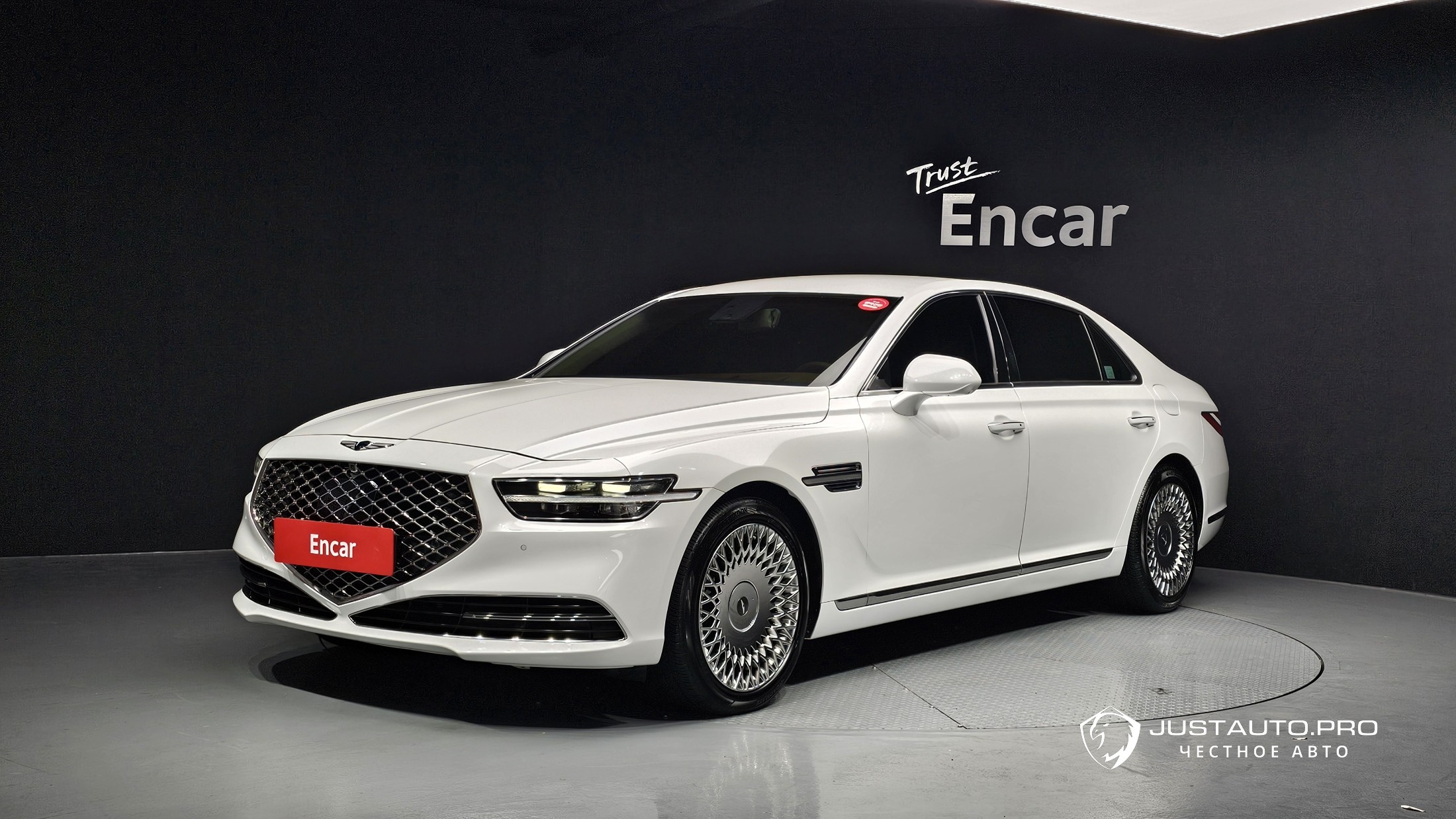 Автомобиль Genesis G90