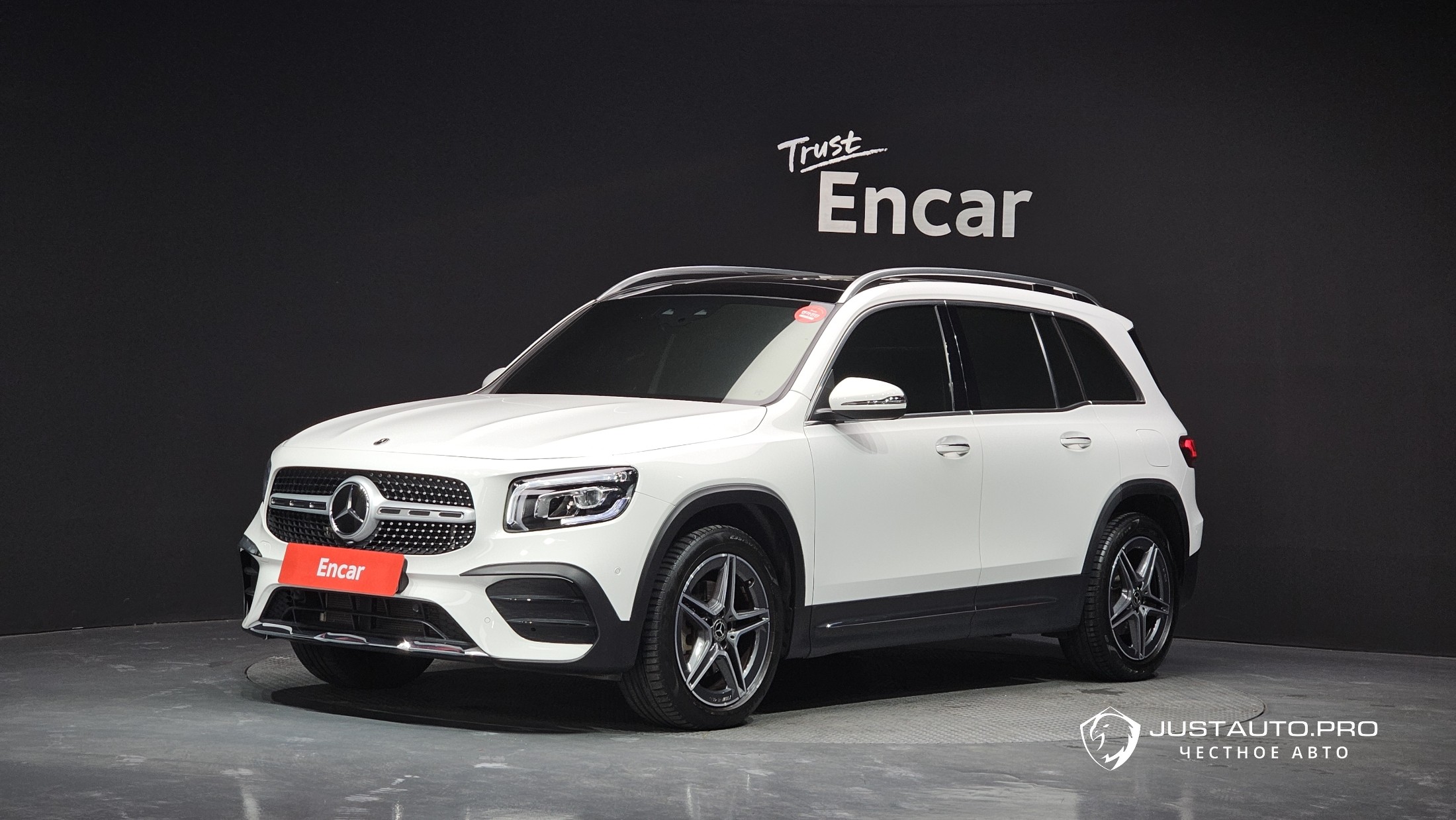 Автомобиль Mercedes-Benz GLB-Class