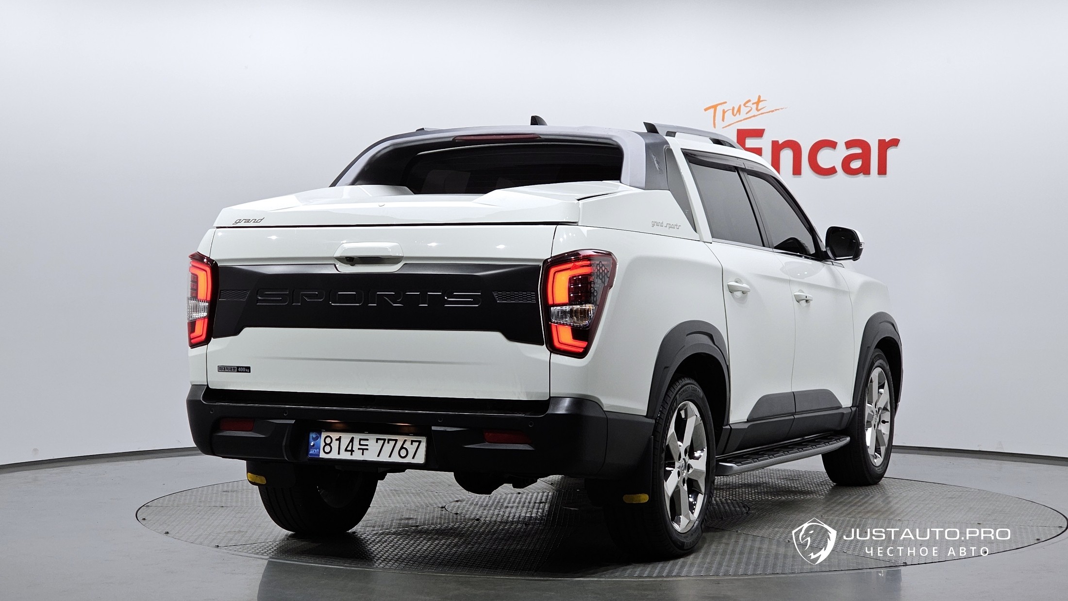 Автомобиль KG_Mobility_Ssangyong Rexton