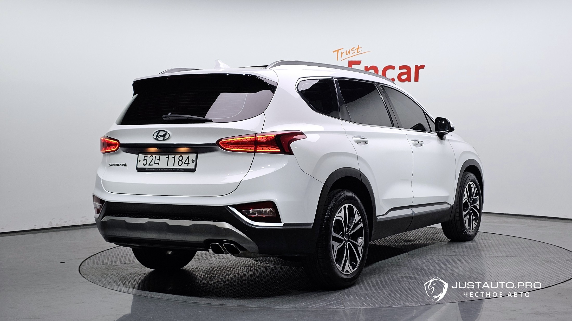 Автомобиль Hyundai Santafe