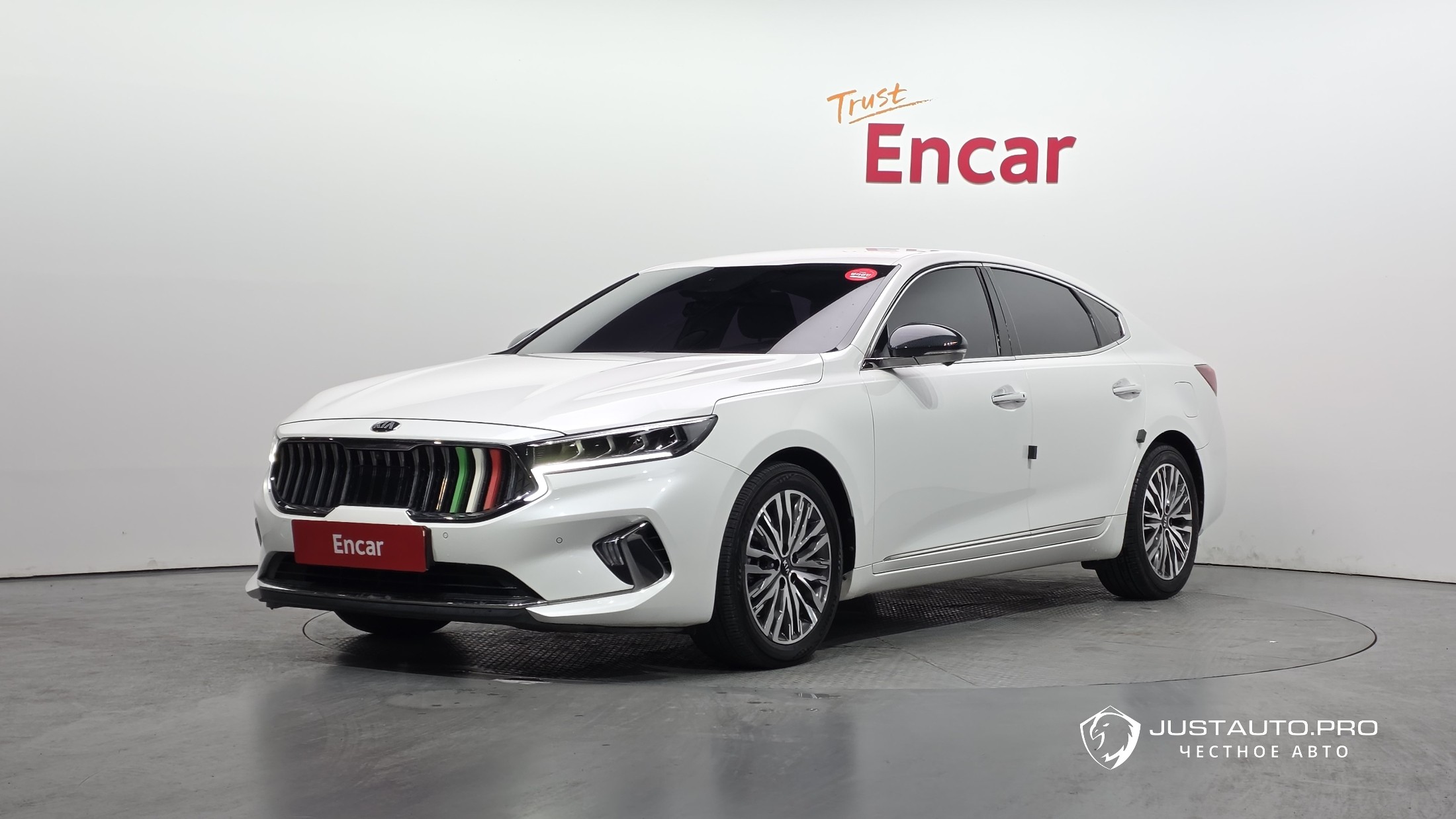 Автомобиль Kia K7