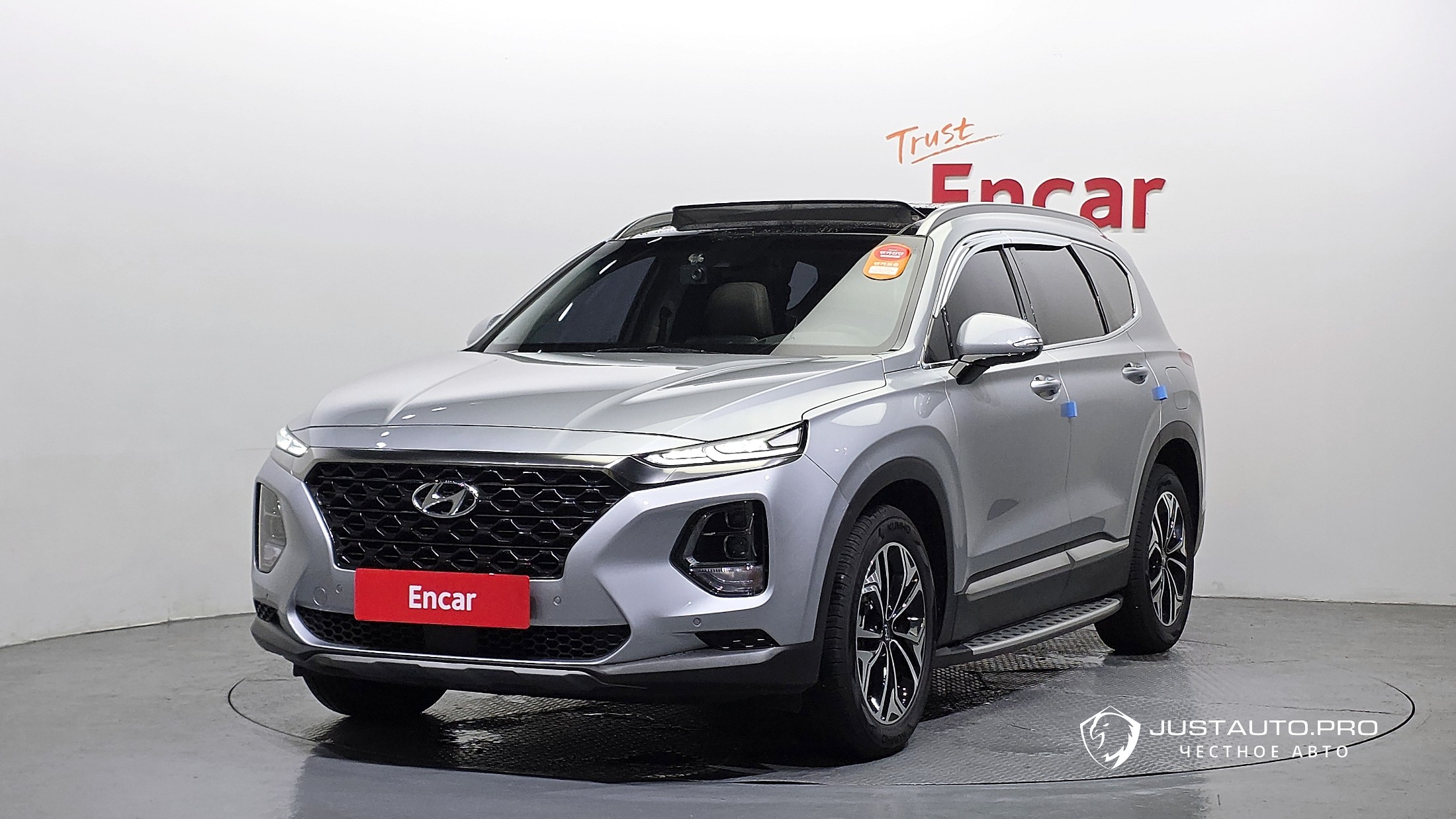 Автомобиль Hyundai Santafe