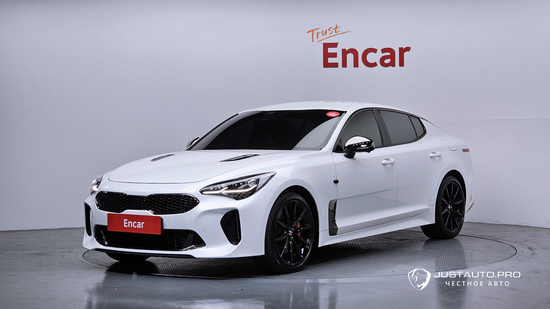 Автомобиль Kia Stinger