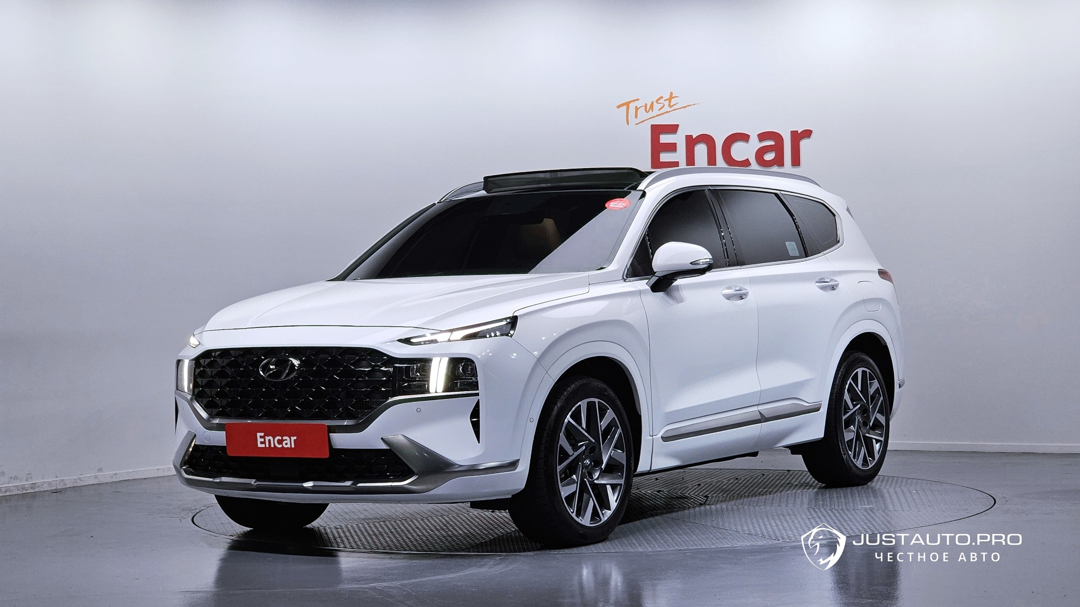 Автомобиль Hyundai Santafe