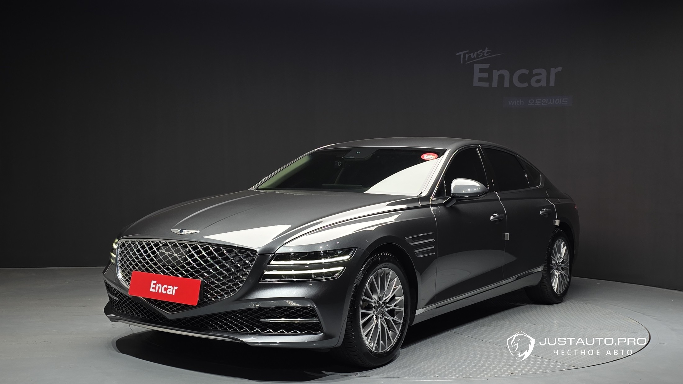 Автомобиль Genesis G80