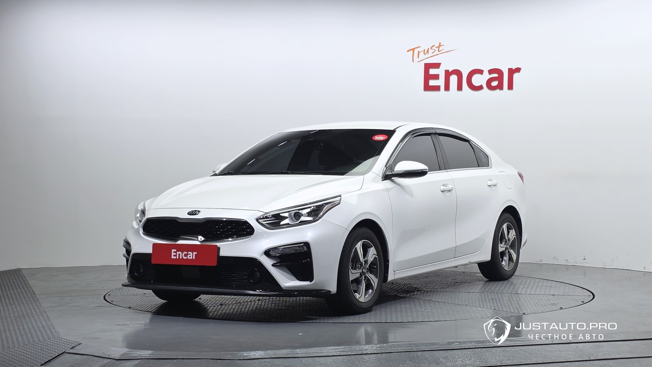 Автомобиль Kia K3