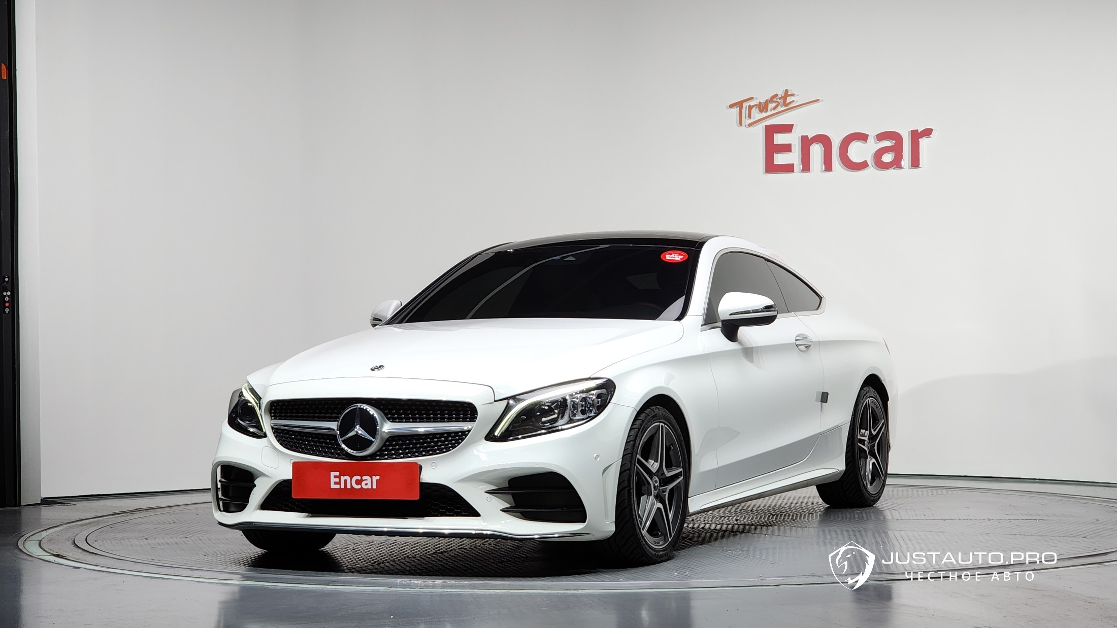 Автомобиль Mercedes-Benz C-Class