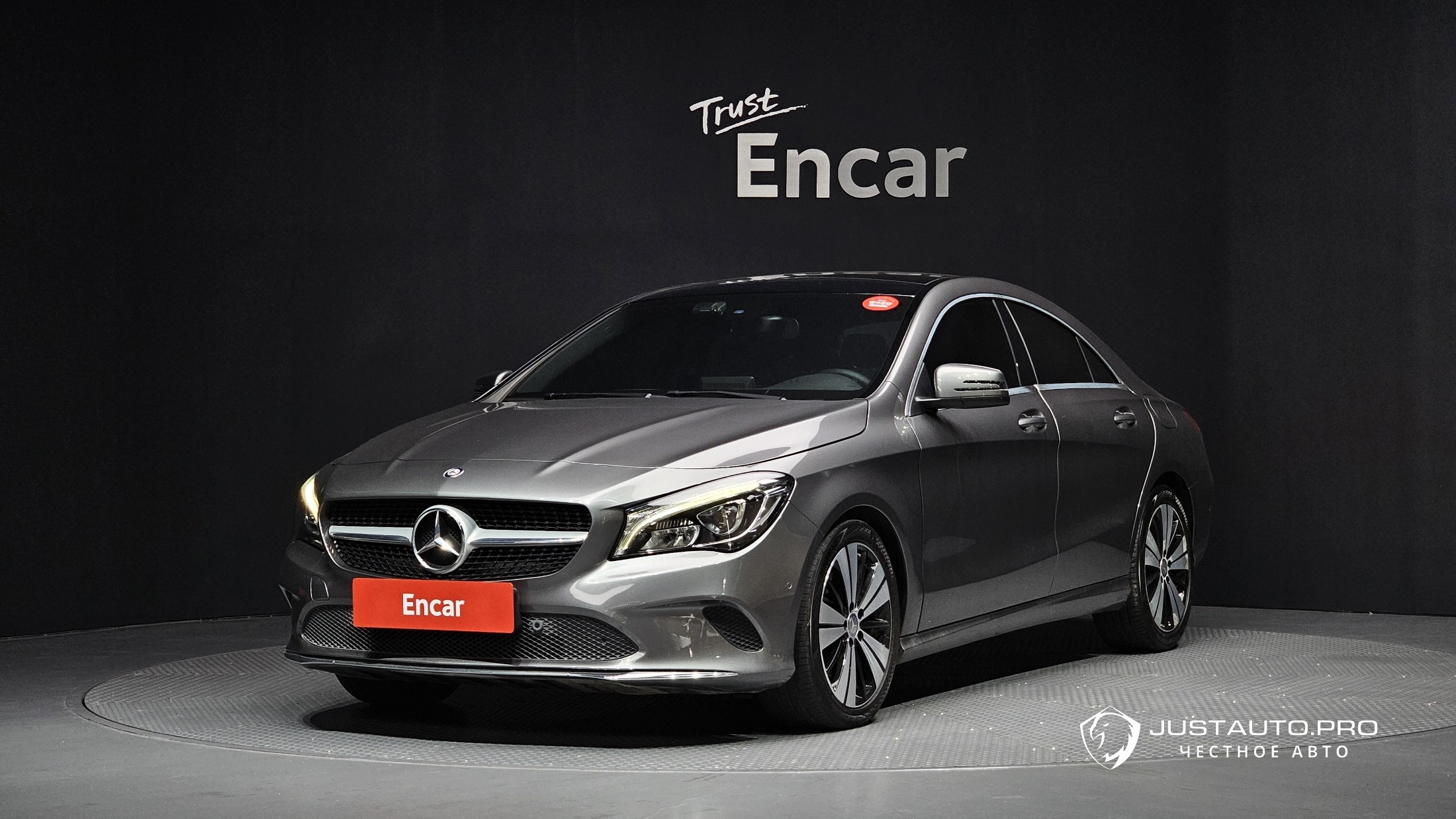 Автомобиль Mercedes-Benz CLA-Class