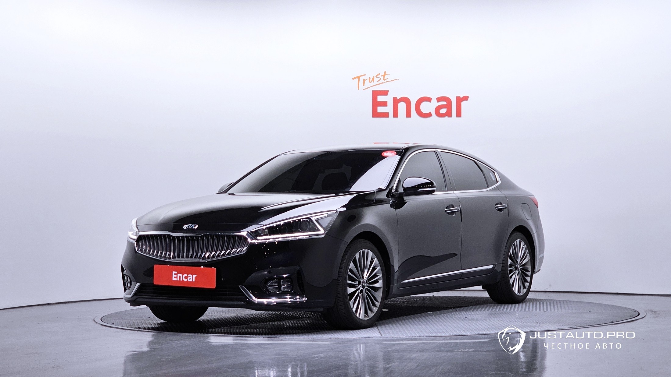 Автомобиль Kia K7