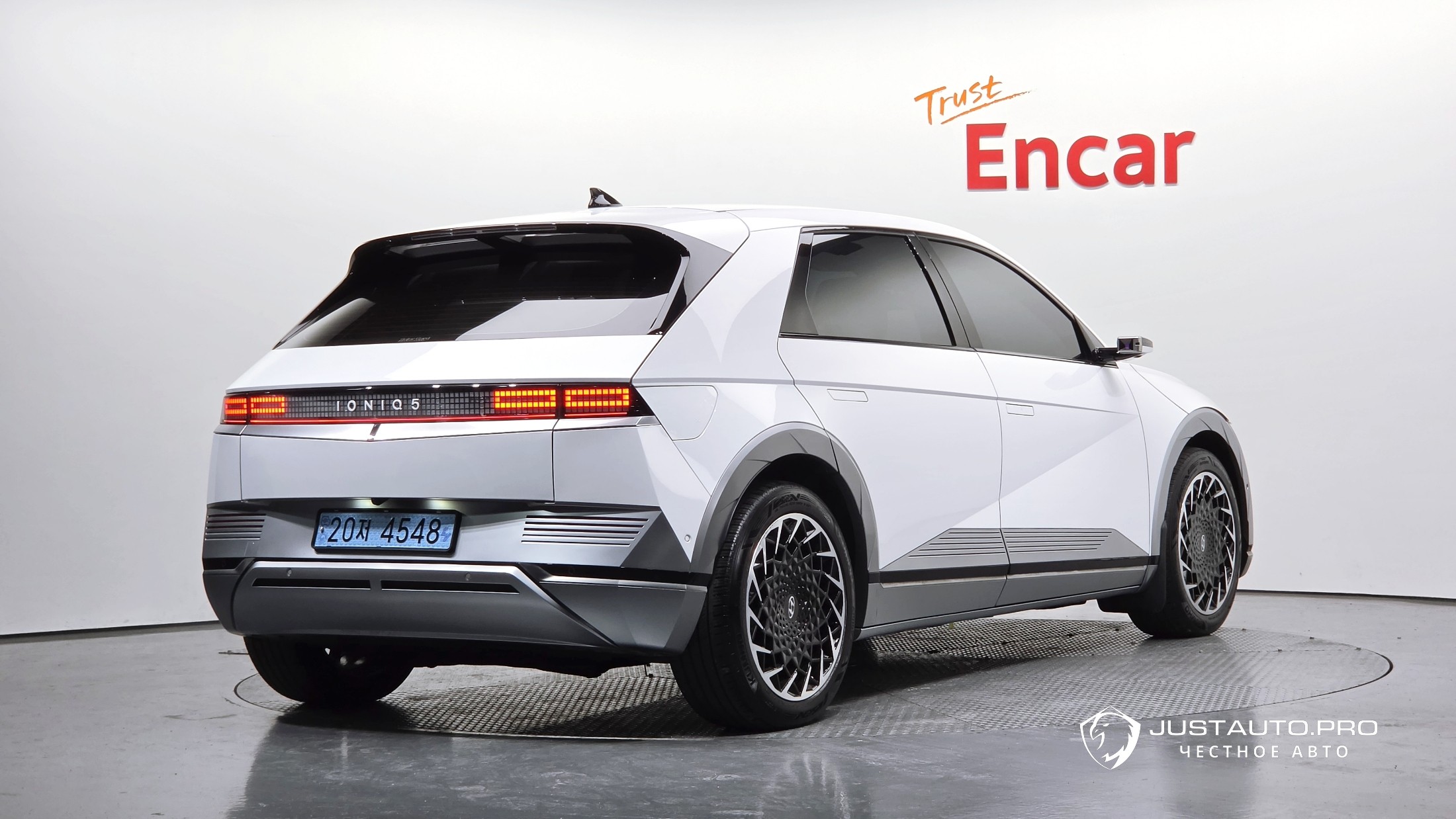 Автомобиль Hyundai Ioniq5