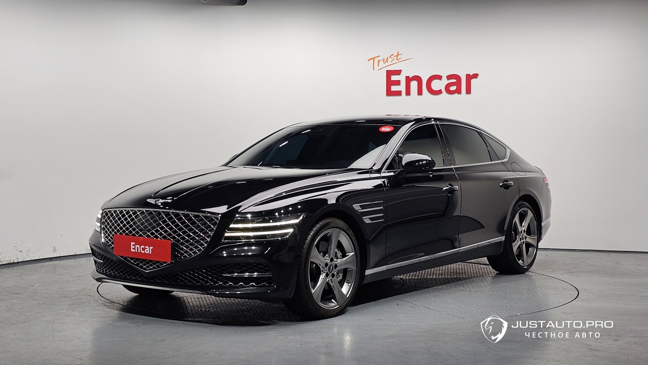 Автомобиль Genesis G80