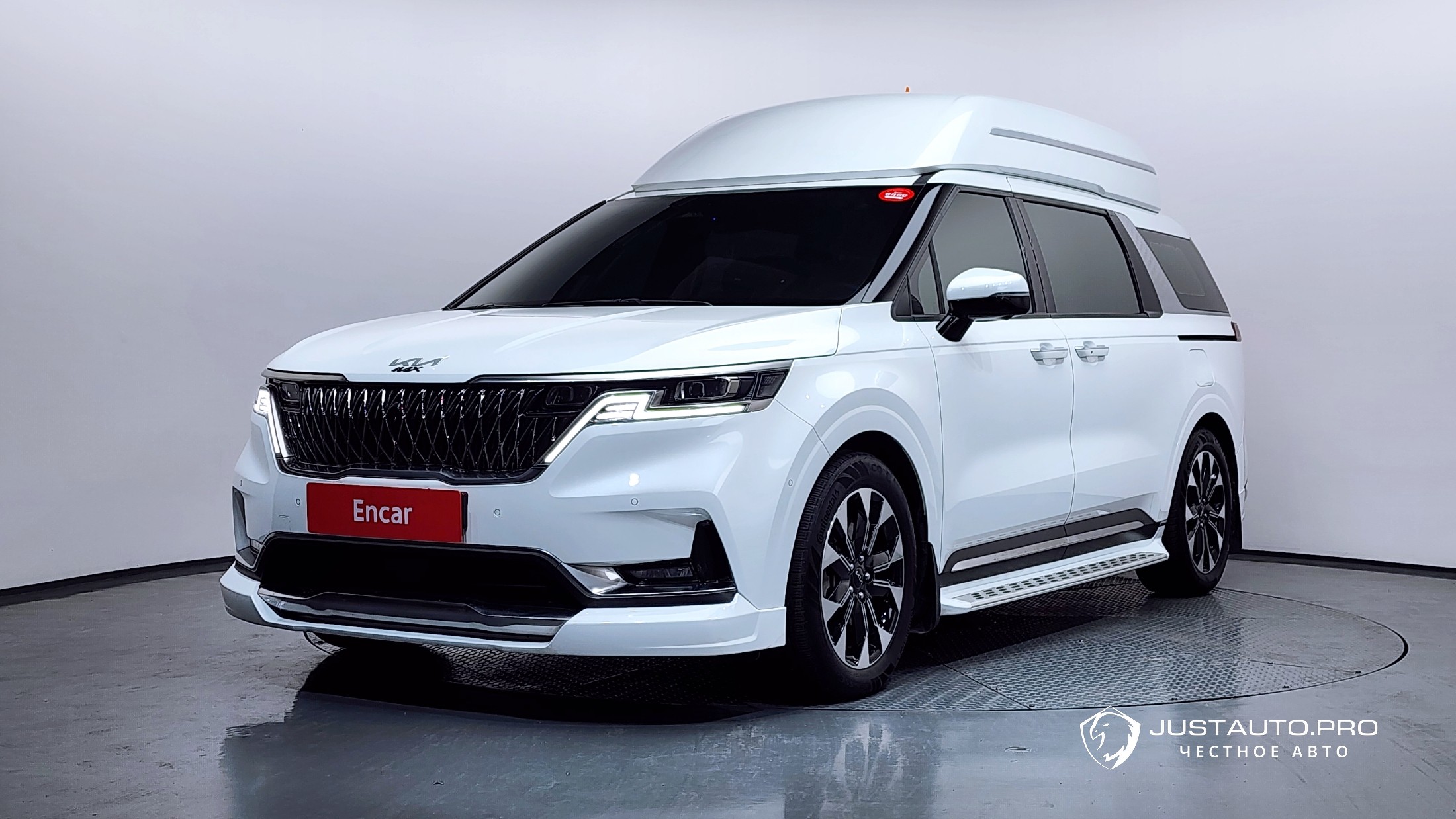 Автомобиль Kia Canival