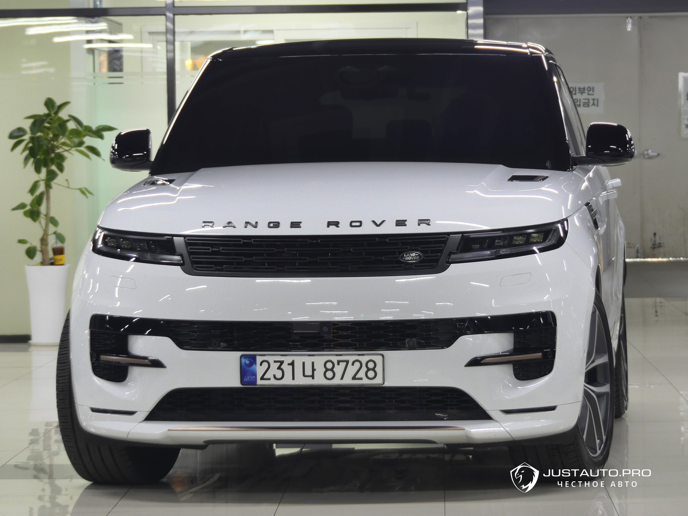 Автомобиль Land Rover Range Rover Sport