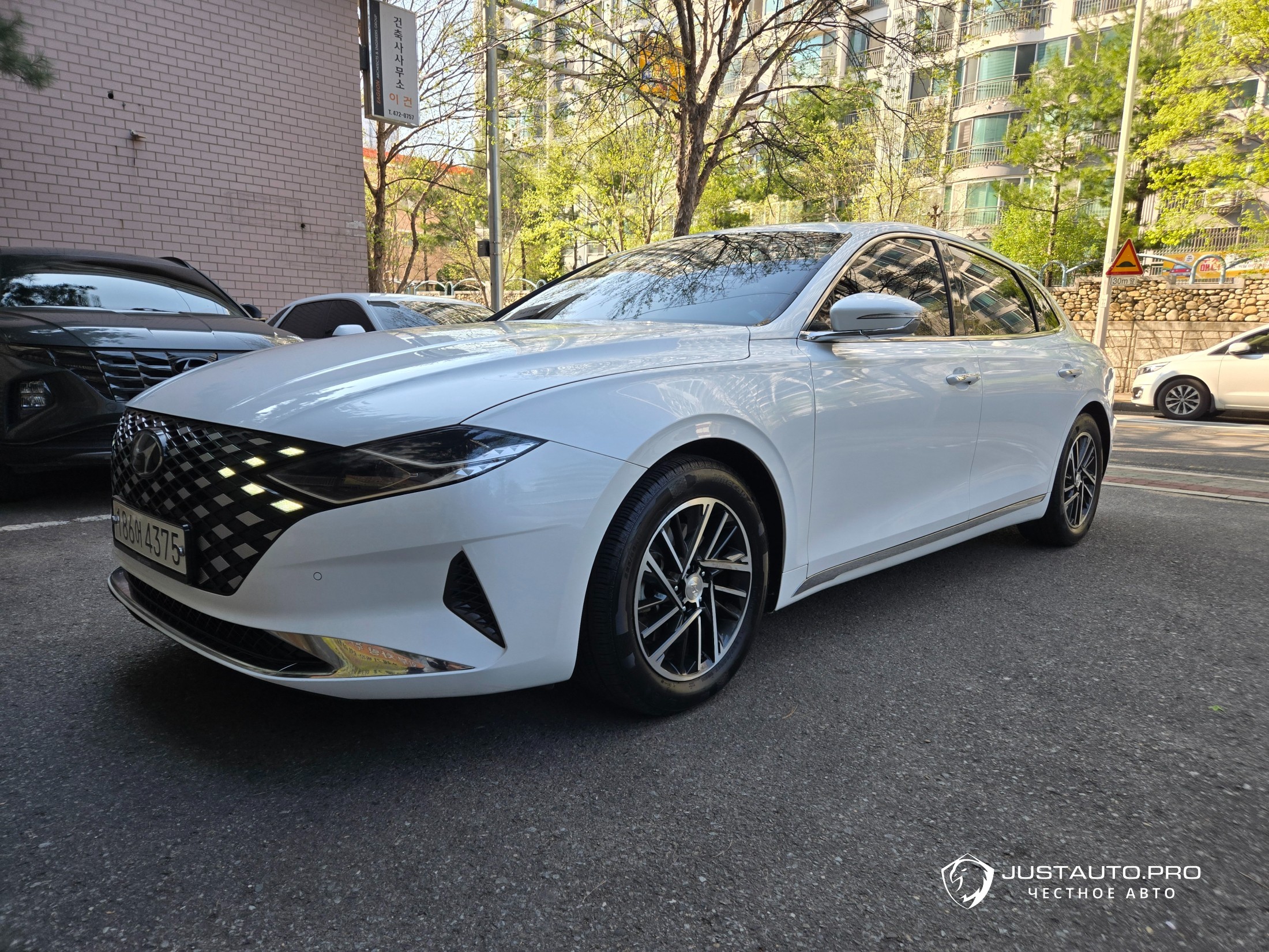 Автомобиль Hyundai Grandeur