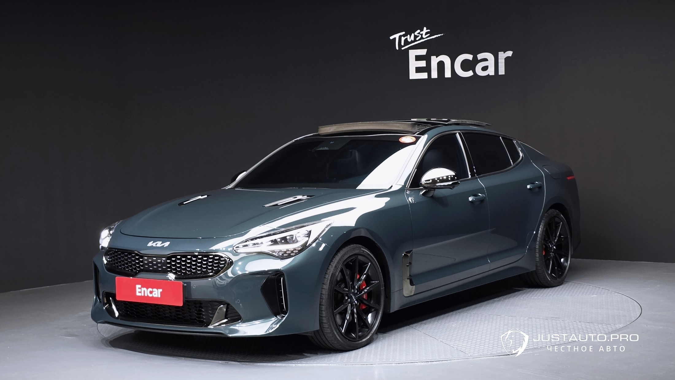 Автомобиль Kia Stinger