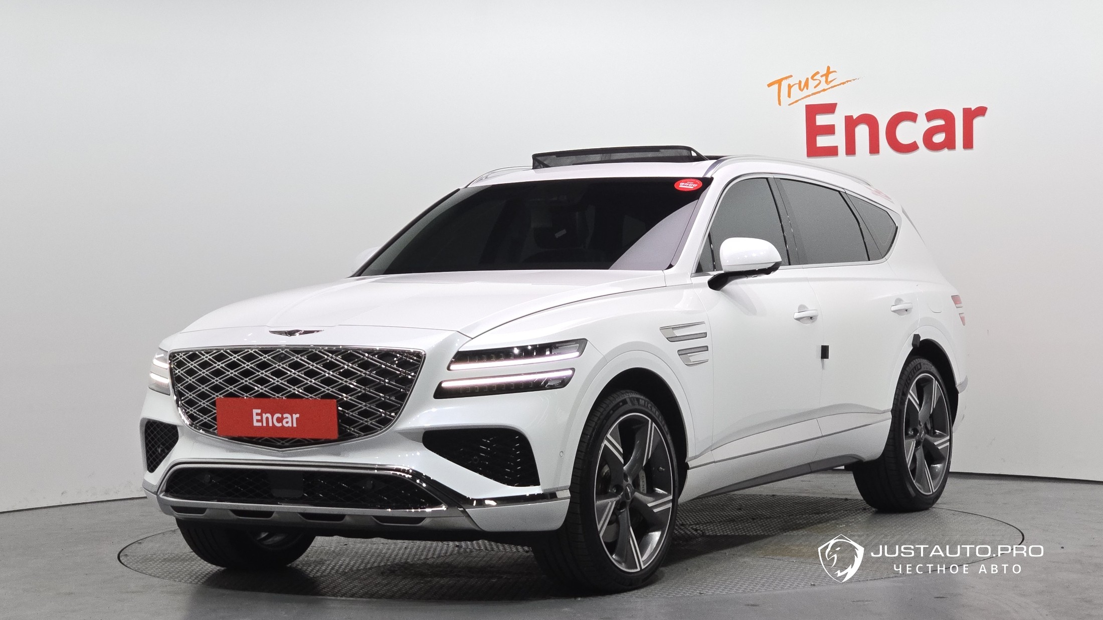 Автомобиль Genesis GV80