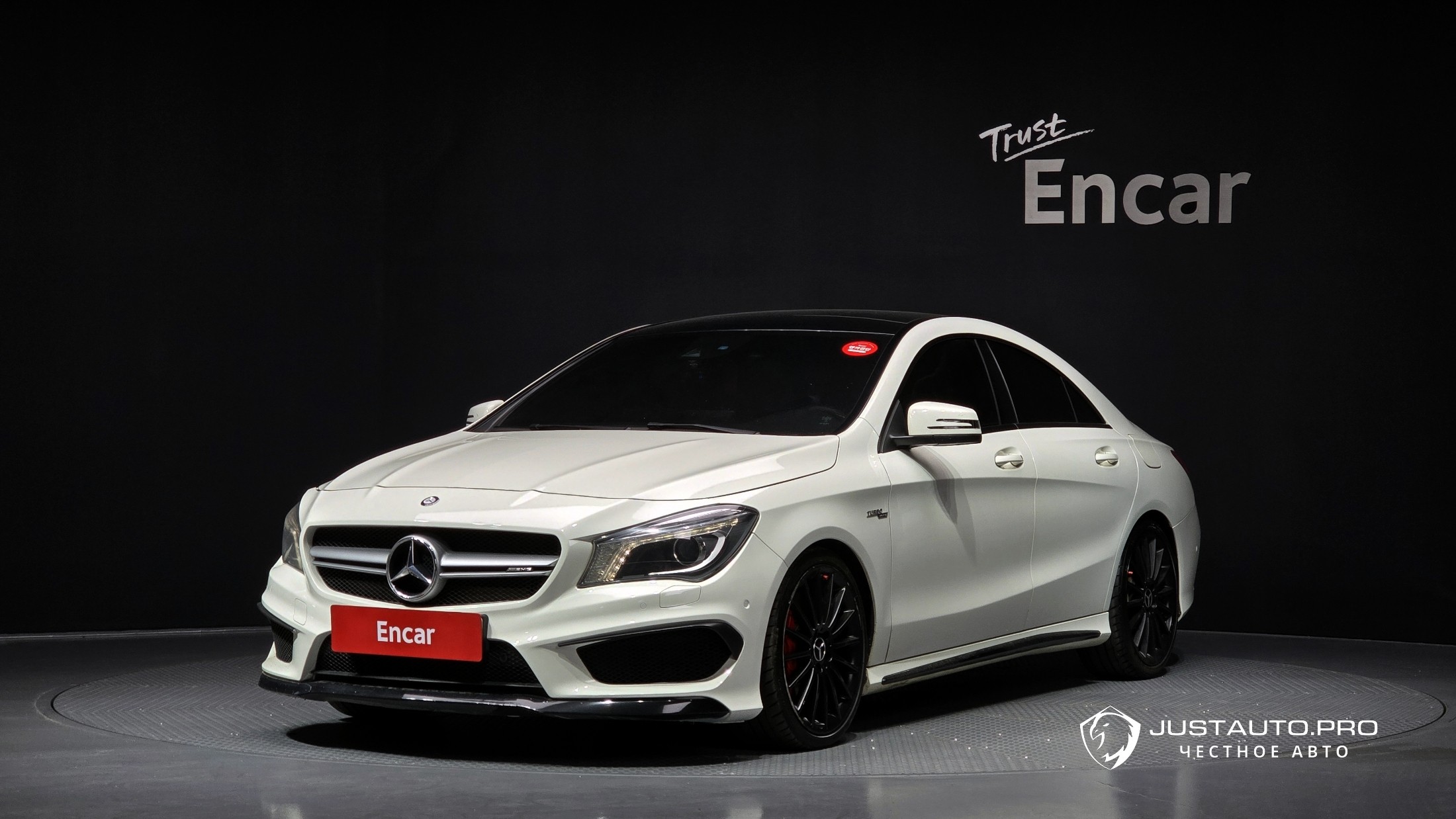 Автомобиль Mercedes-Benz CLA-Class